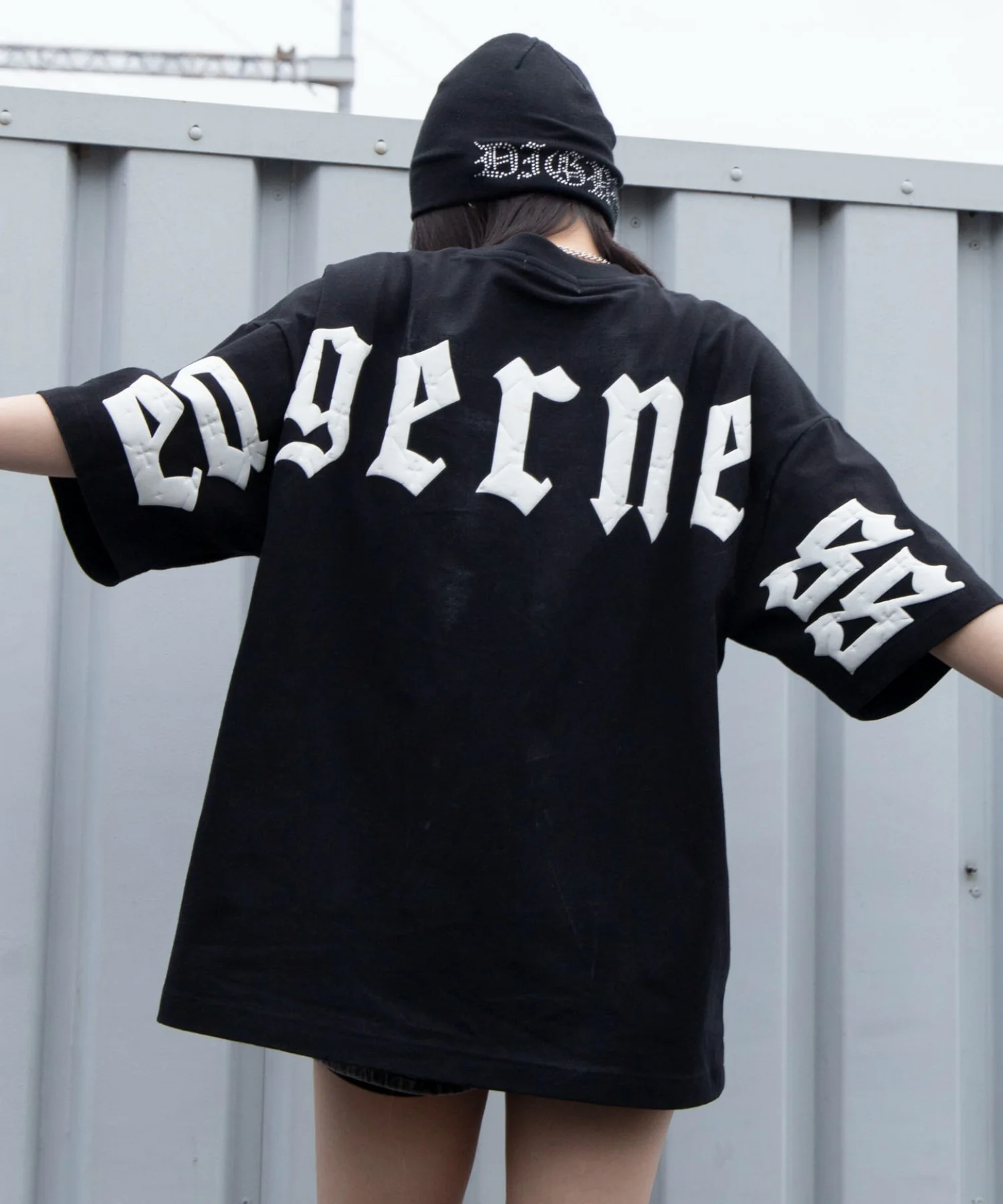 アクセ付きストレートライングラフィックT(SS) - Image 26