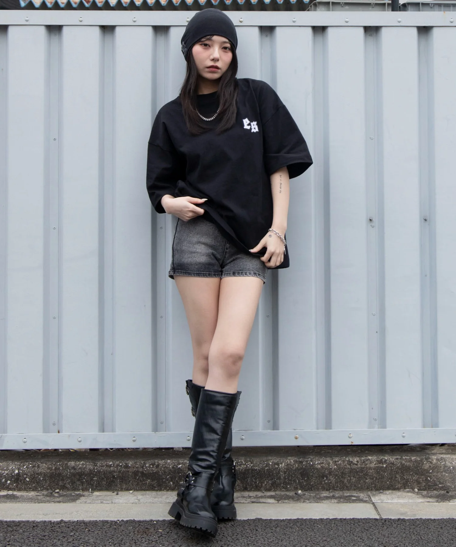 アクセ付きストレートライングラフィックT(SS) - Image 7