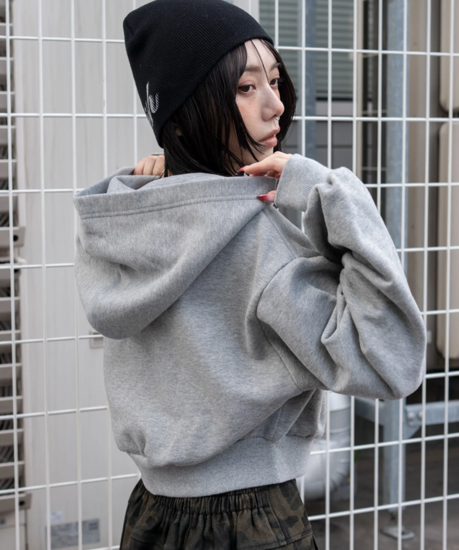 グラフィックショートZIPパーカー - Image 12