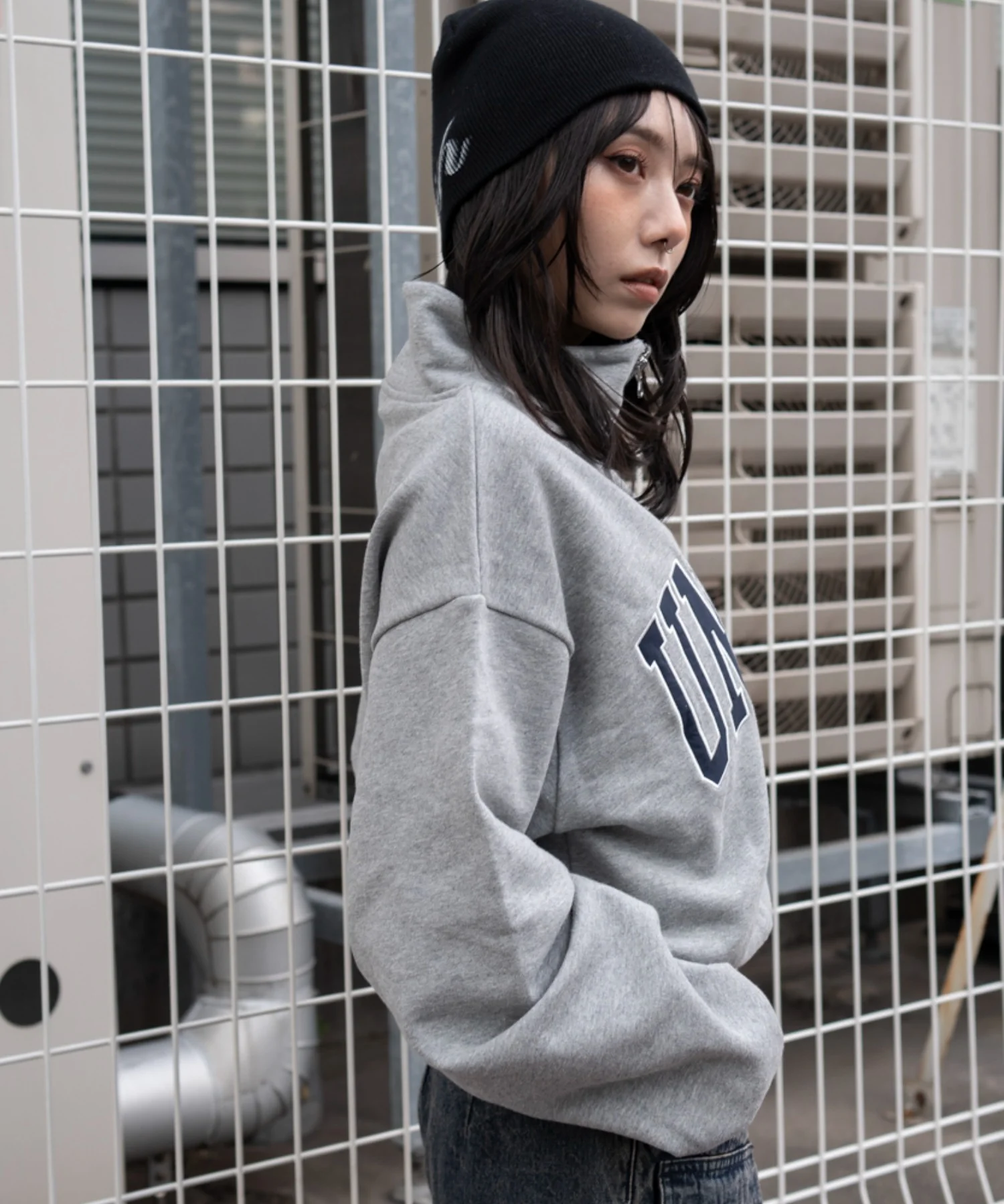 グラフィックハーフジップスウェット - Image 13