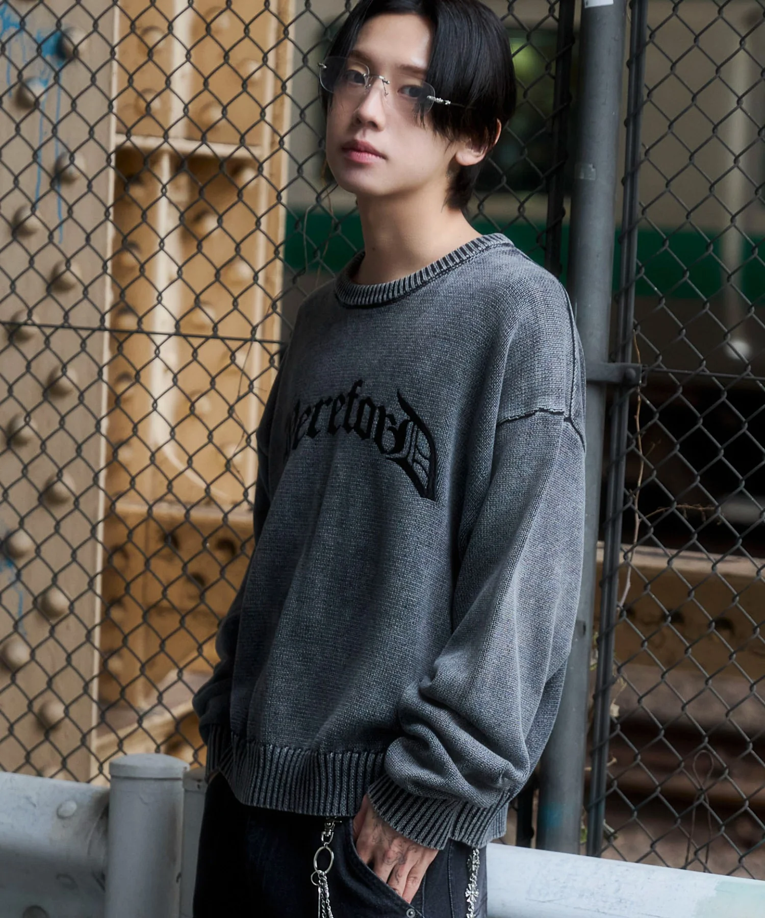 ブリーチニットグラフィックプルオーバー - Image 36