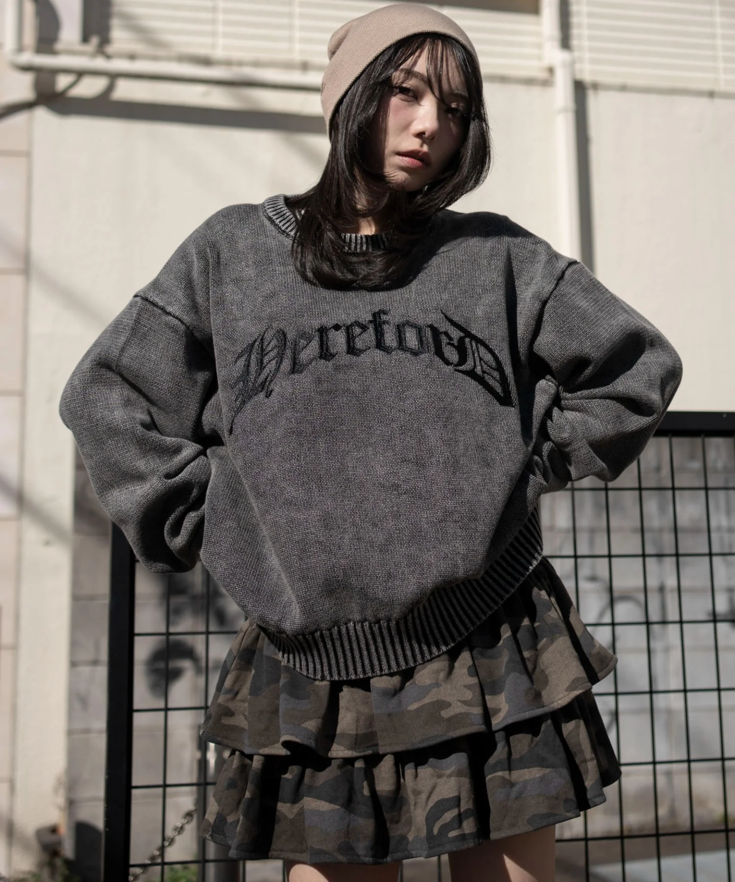 ブリーチニットグラフィックプルオーバー - Image 4