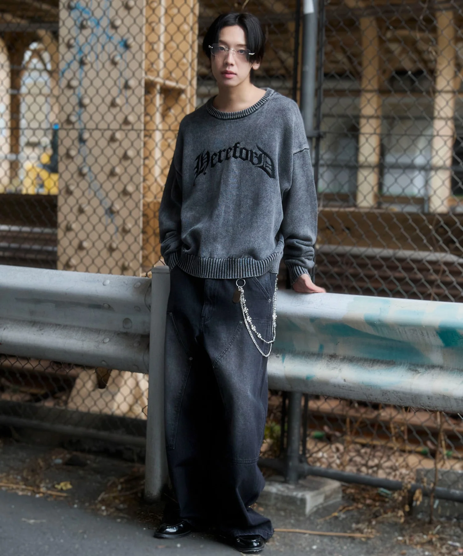 ブリーチニットグラフィックプルオーバー - Image 9