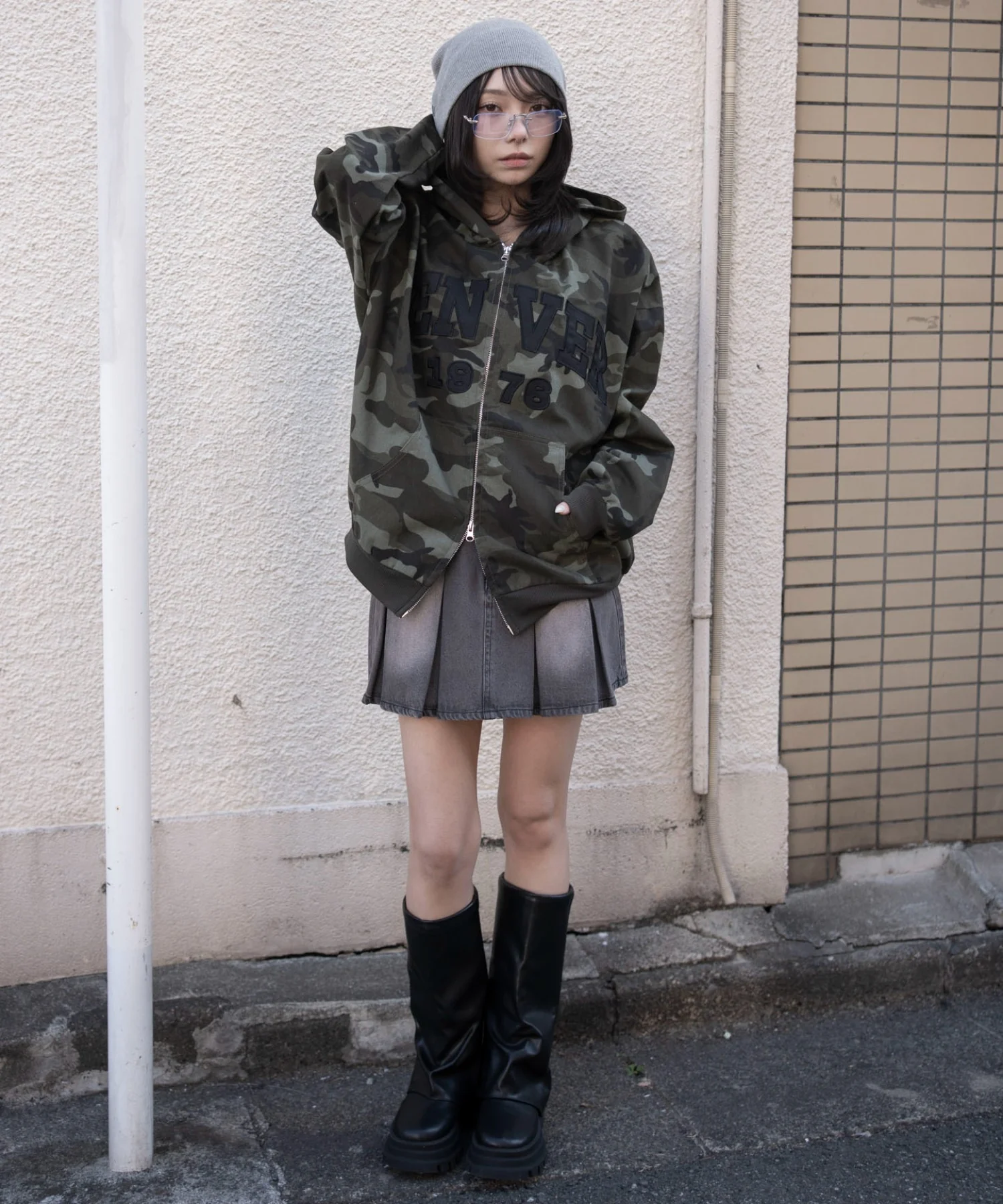 カレッジロゴBIGZIPパーカー - Image 3