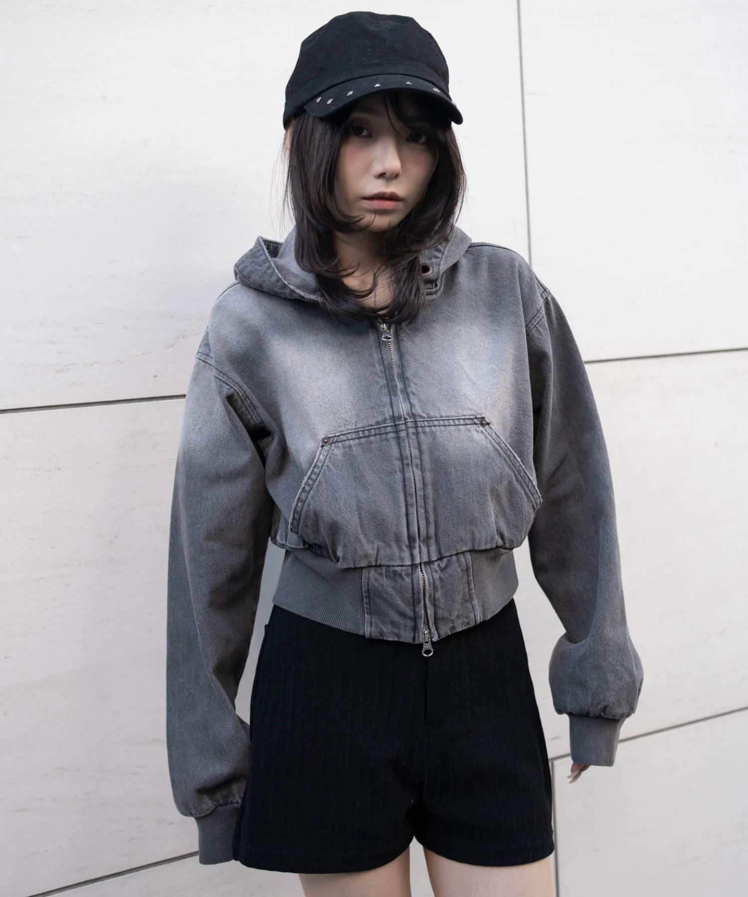 デニムショートフードブルゾン - Image 17