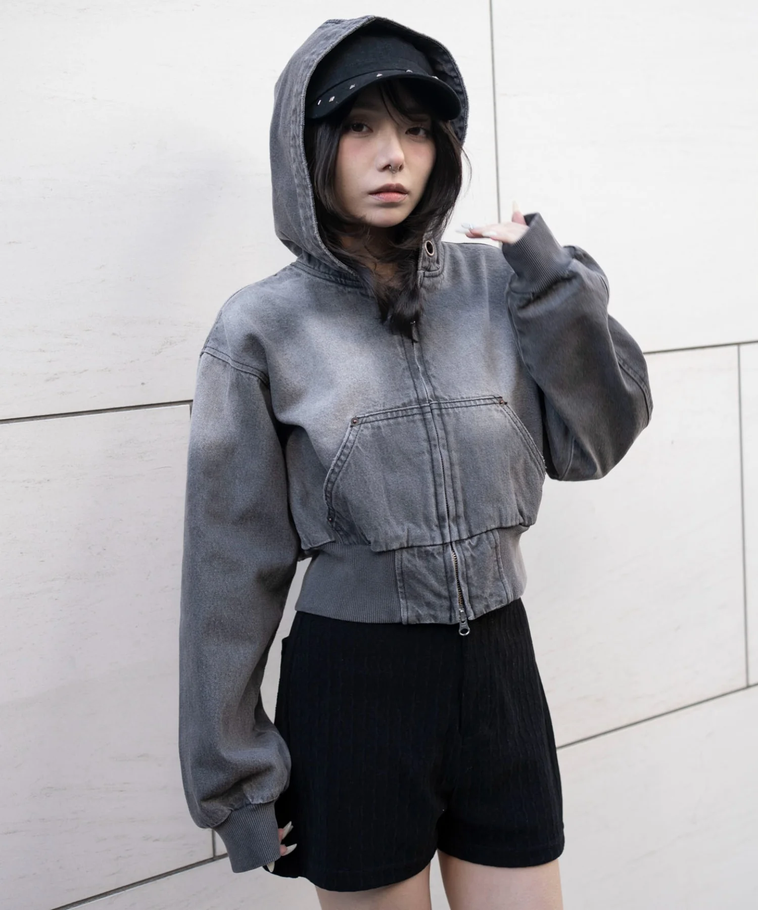 デニムショートフードブルゾン - Image 18