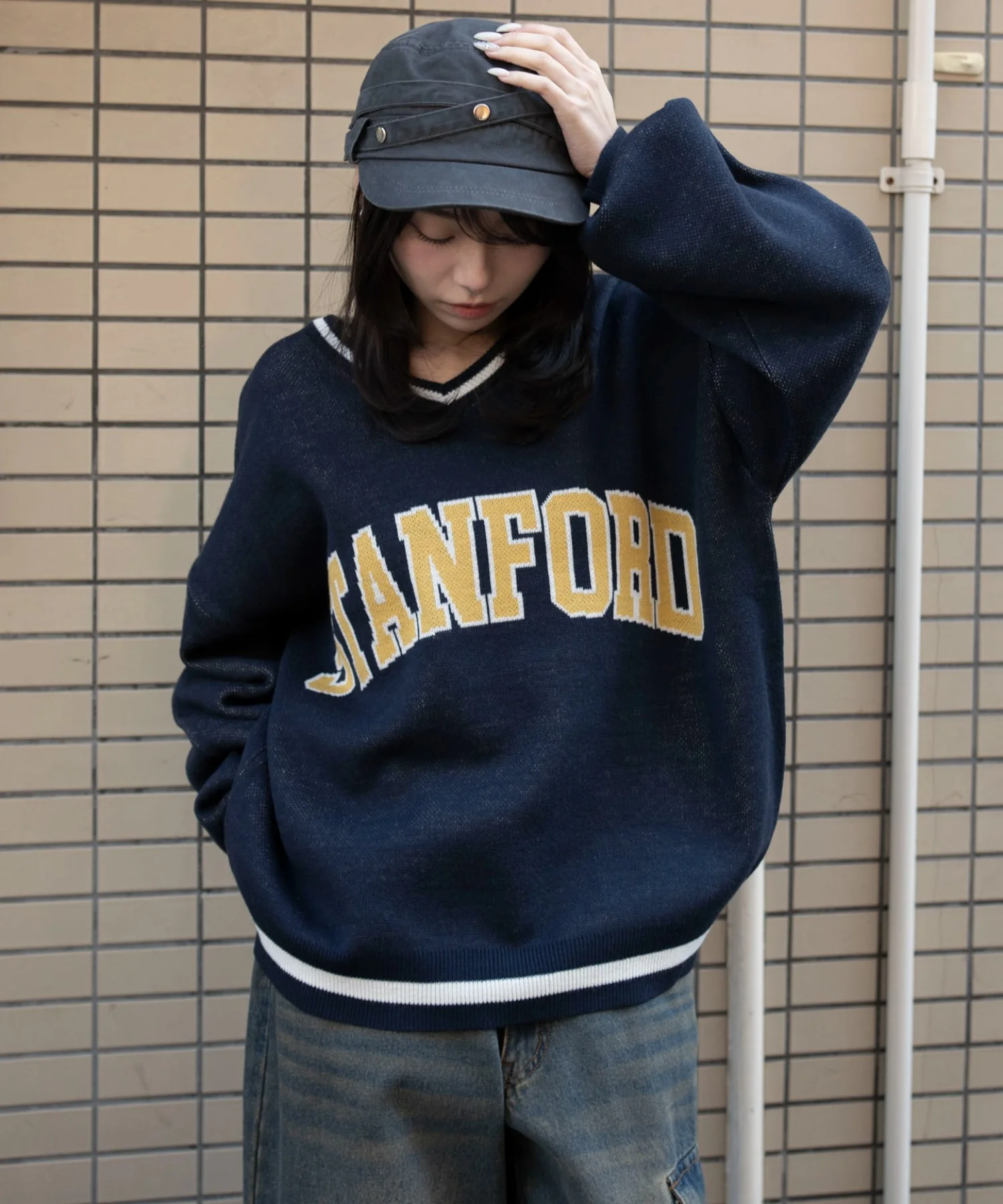 VネックグラフィックニットBIGプルオーバー - Image 15