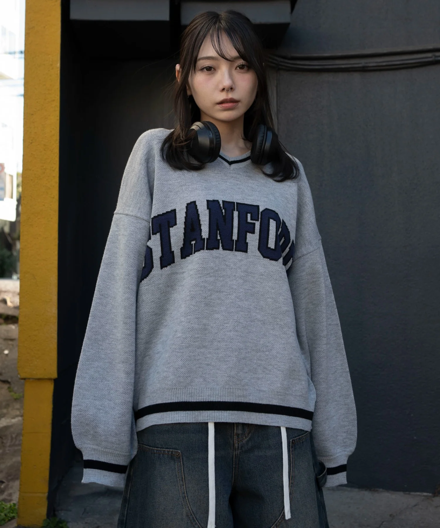 VネックグラフィックニットBIGプルオーバー - Image 18