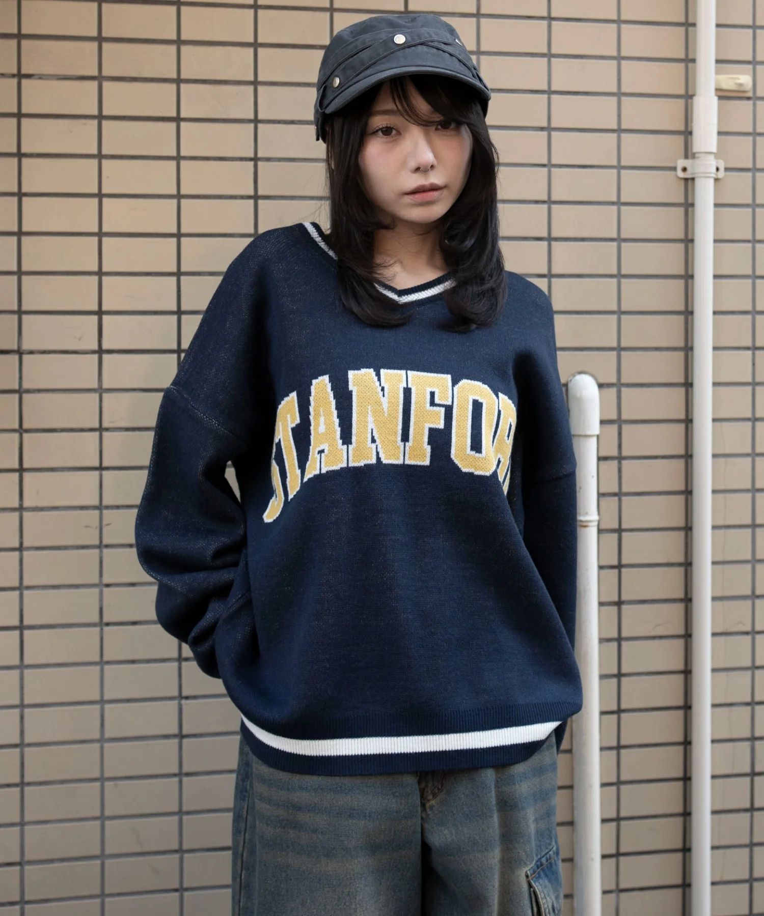 VネックグラフィックニットBIGプルオーバー - Image 2
