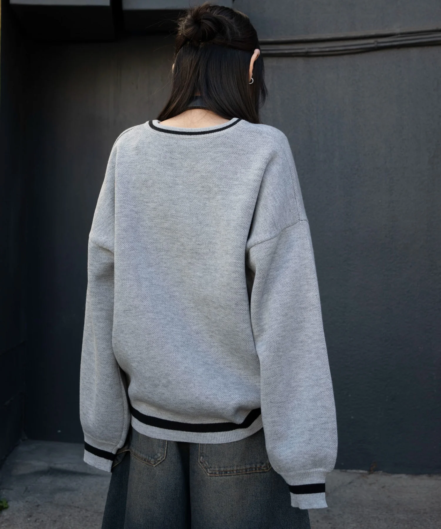 VネックグラフィックニットBIGプルオーバー - Image 21