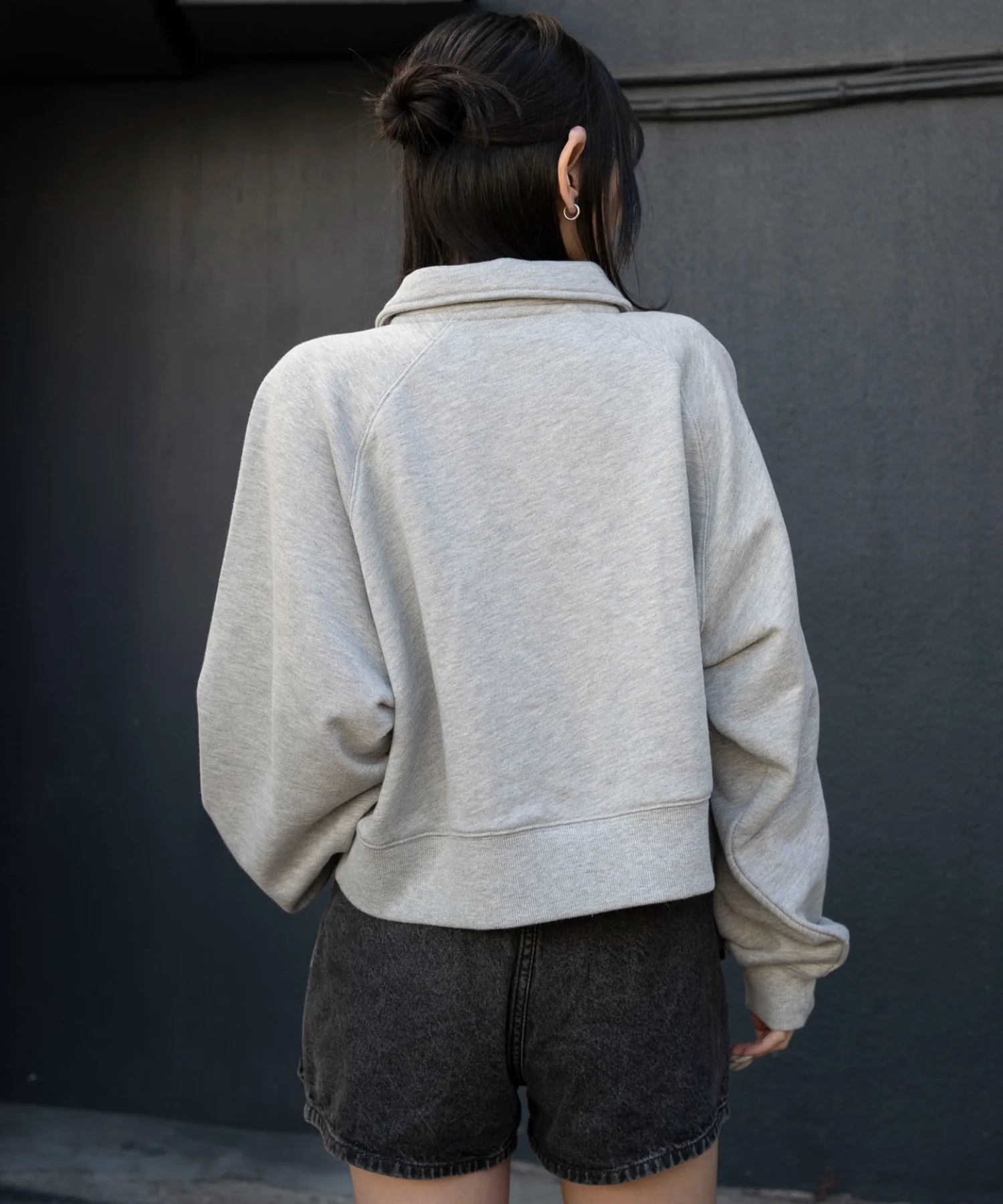 襟付きグラフィックショートスウェット - Image 13