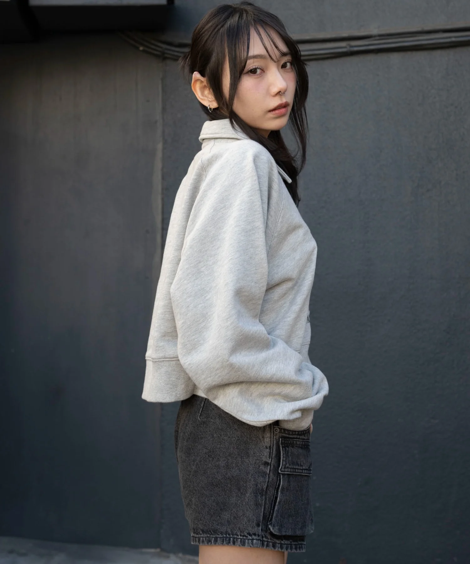 襟付きグラフィックショートスウェット - Image 14