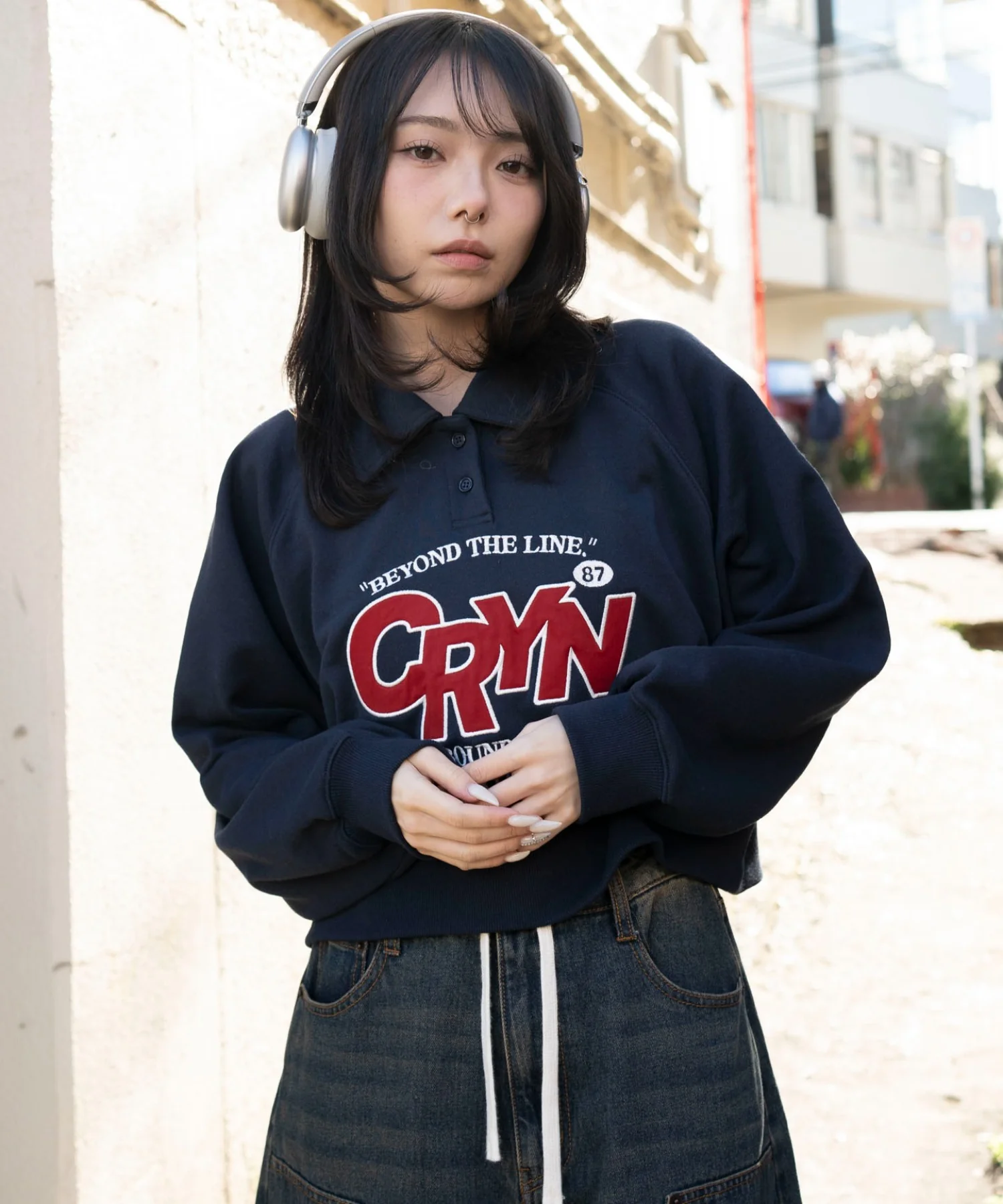 襟付きグラフィックショートスウェット - Image 8