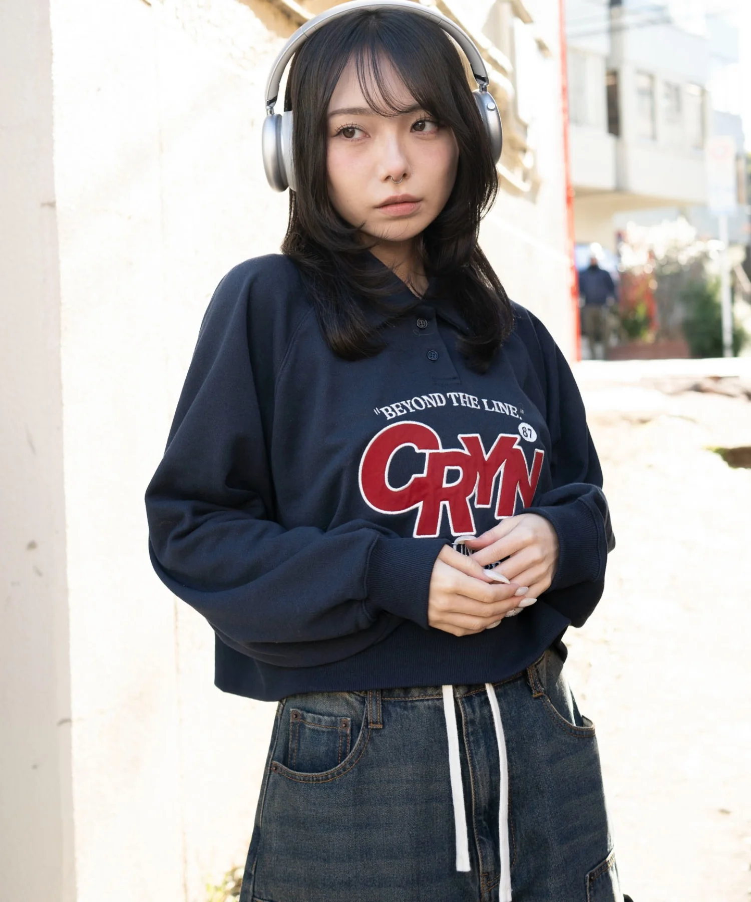 襟付きグラフィックショートスウェット - Image 9