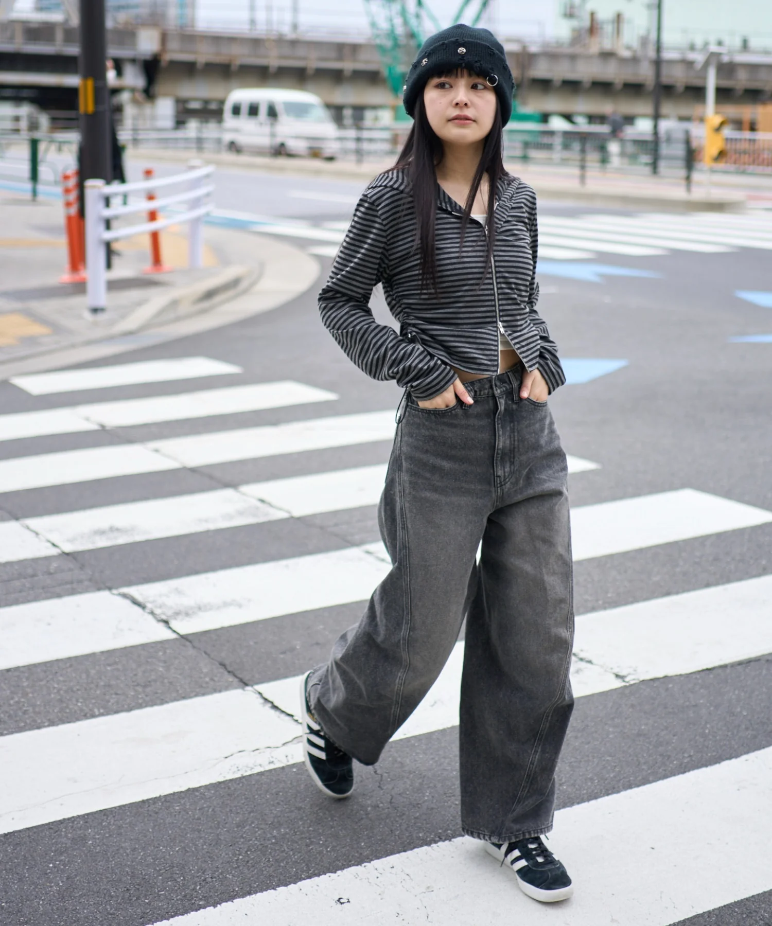 カバーフィットバルーンデニムパンツ - Image 40