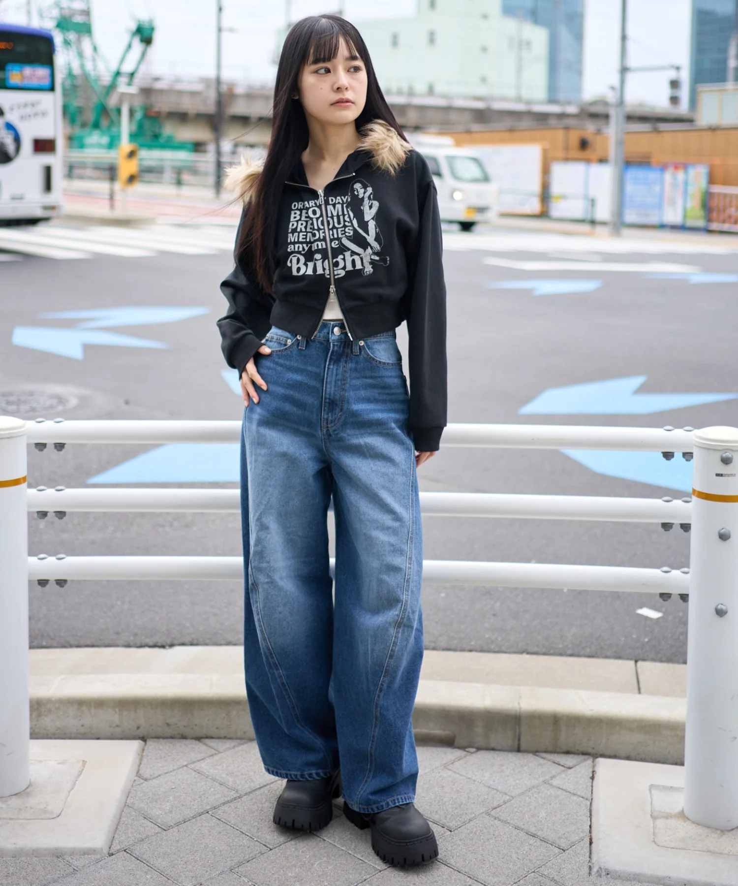 カバーフィットバルーンデニムパンツ - Image 7