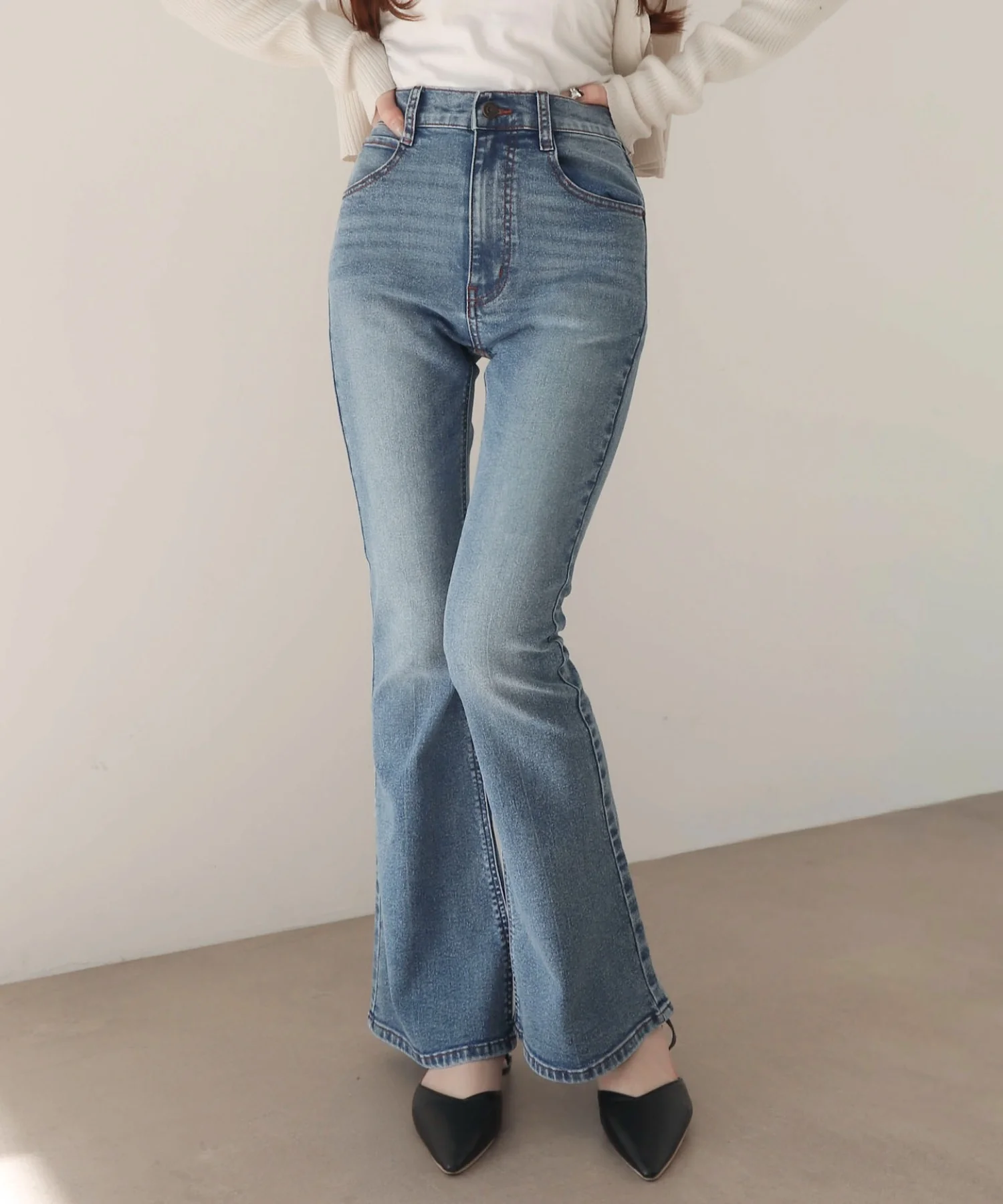 ストレッチフレアデニムパンツ - Image 12