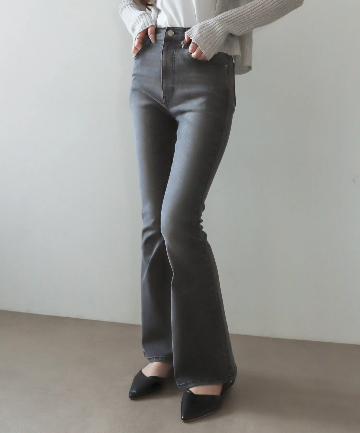 ストレッチフレアデニムパンツ - Image 26