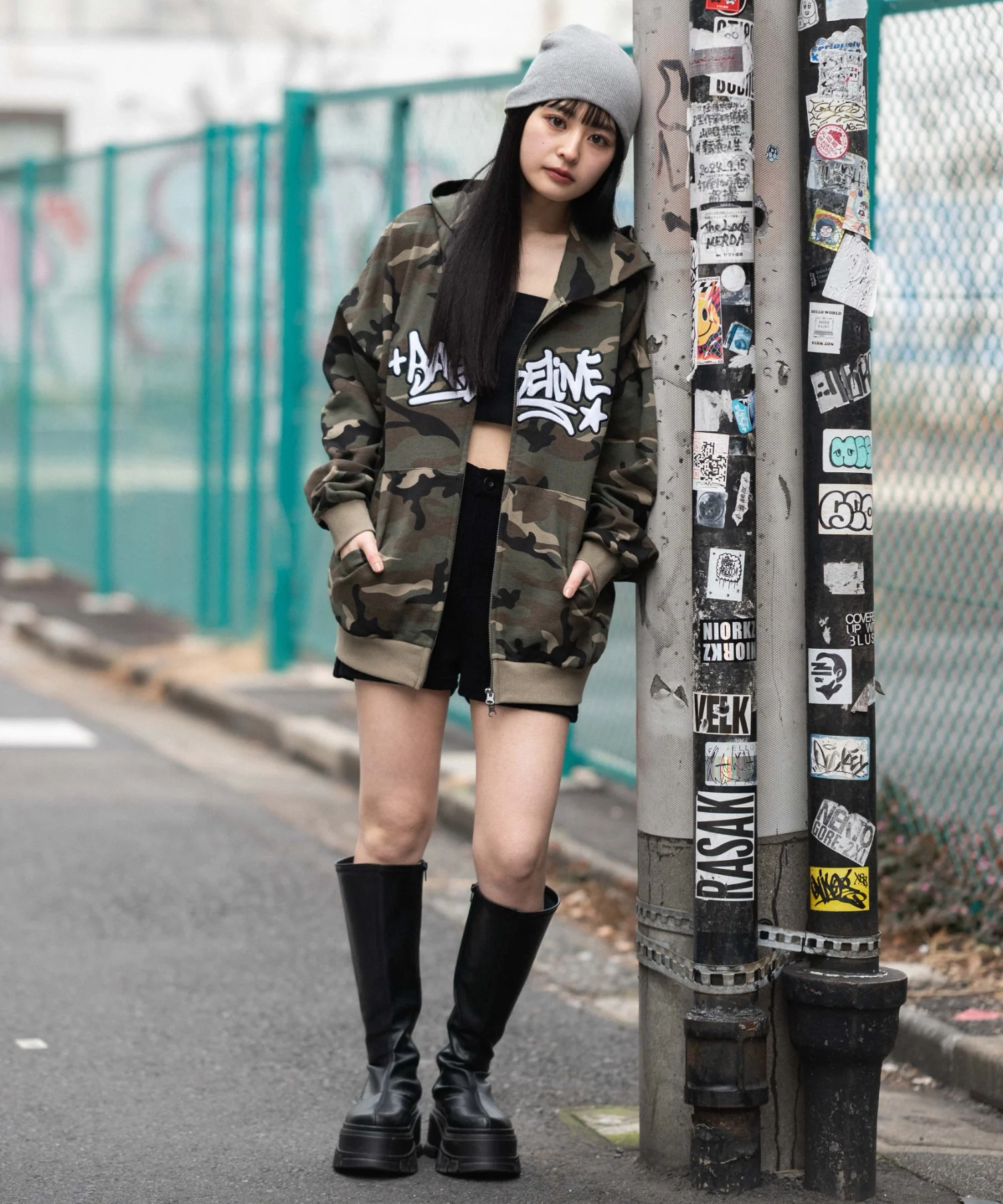 グラフィックZIPパーカー - Image 18