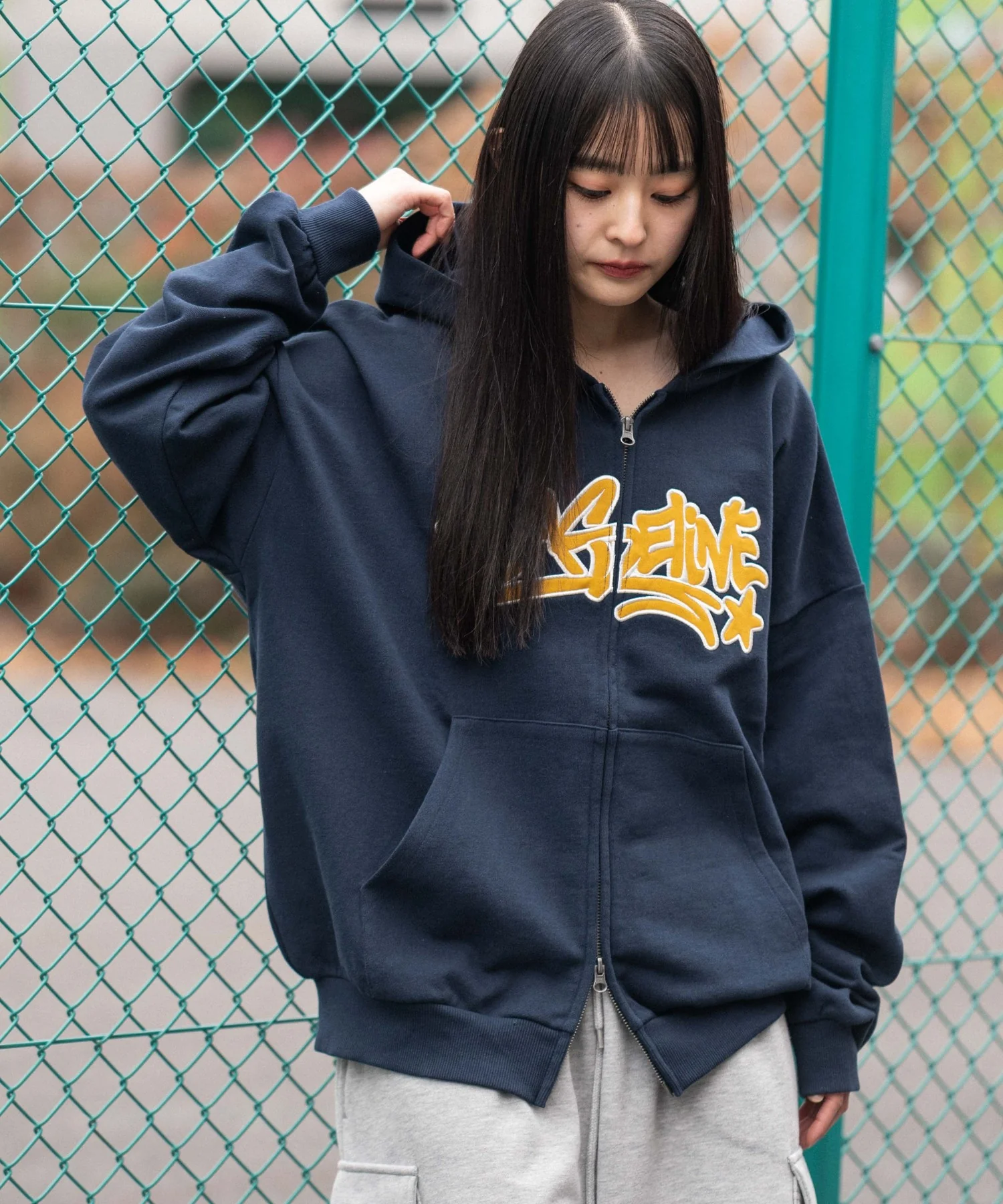 グラフィックZIPパーカー - Image 4
