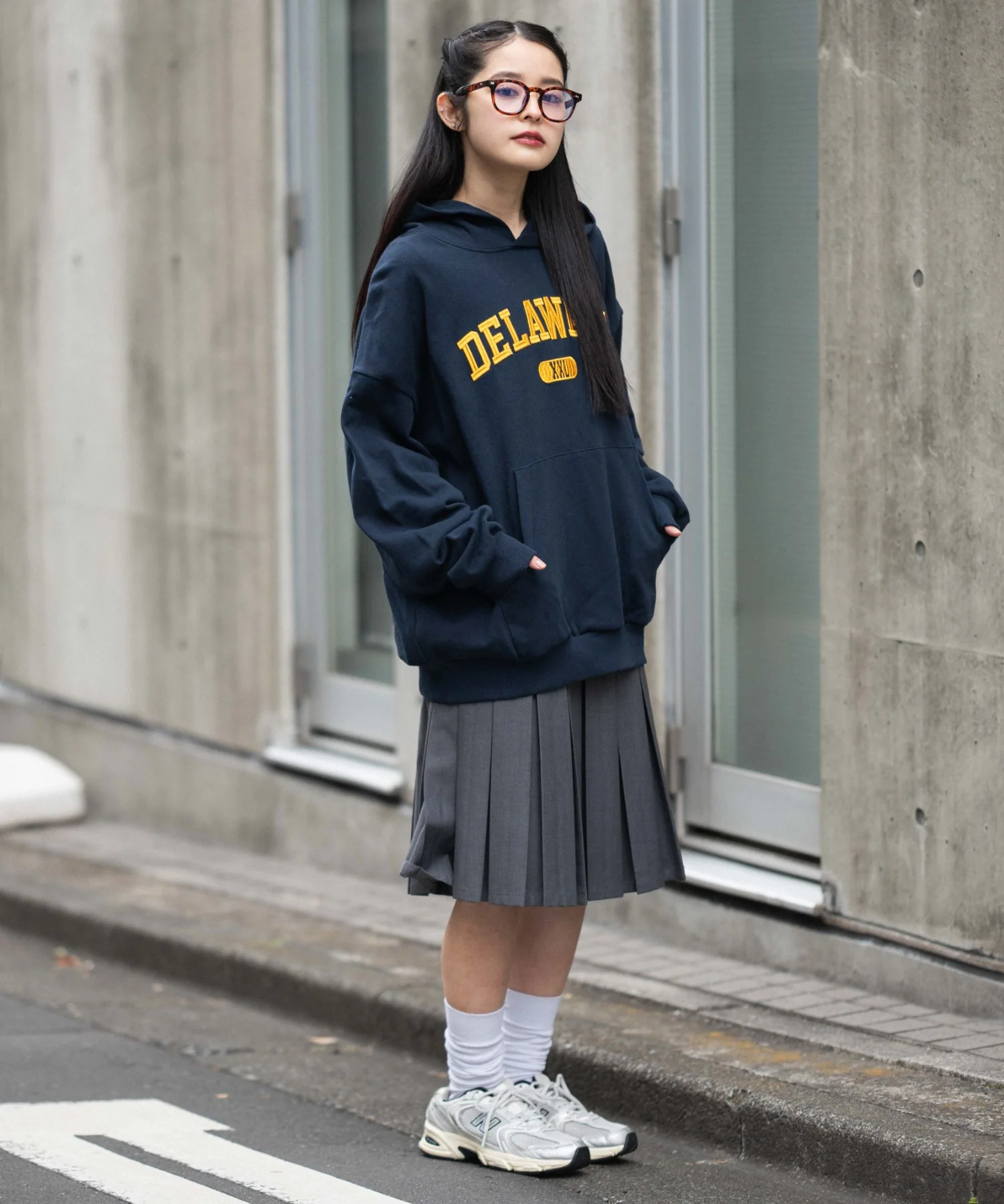 グラフィックロゴプルパーカー - Image 6