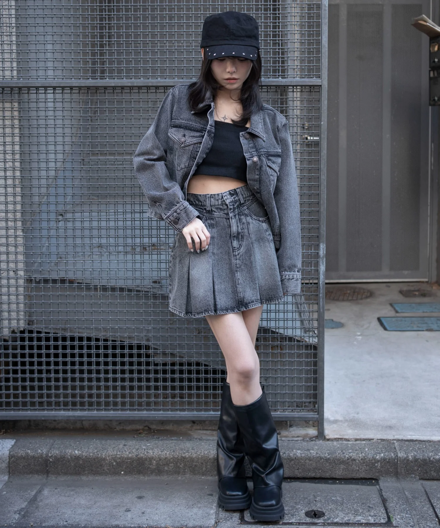 デニムプリーツミニスカート - Image 32