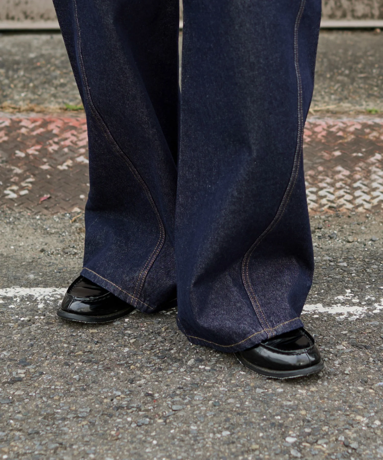カバーフィットフラップデニムパンツ - Image 10
