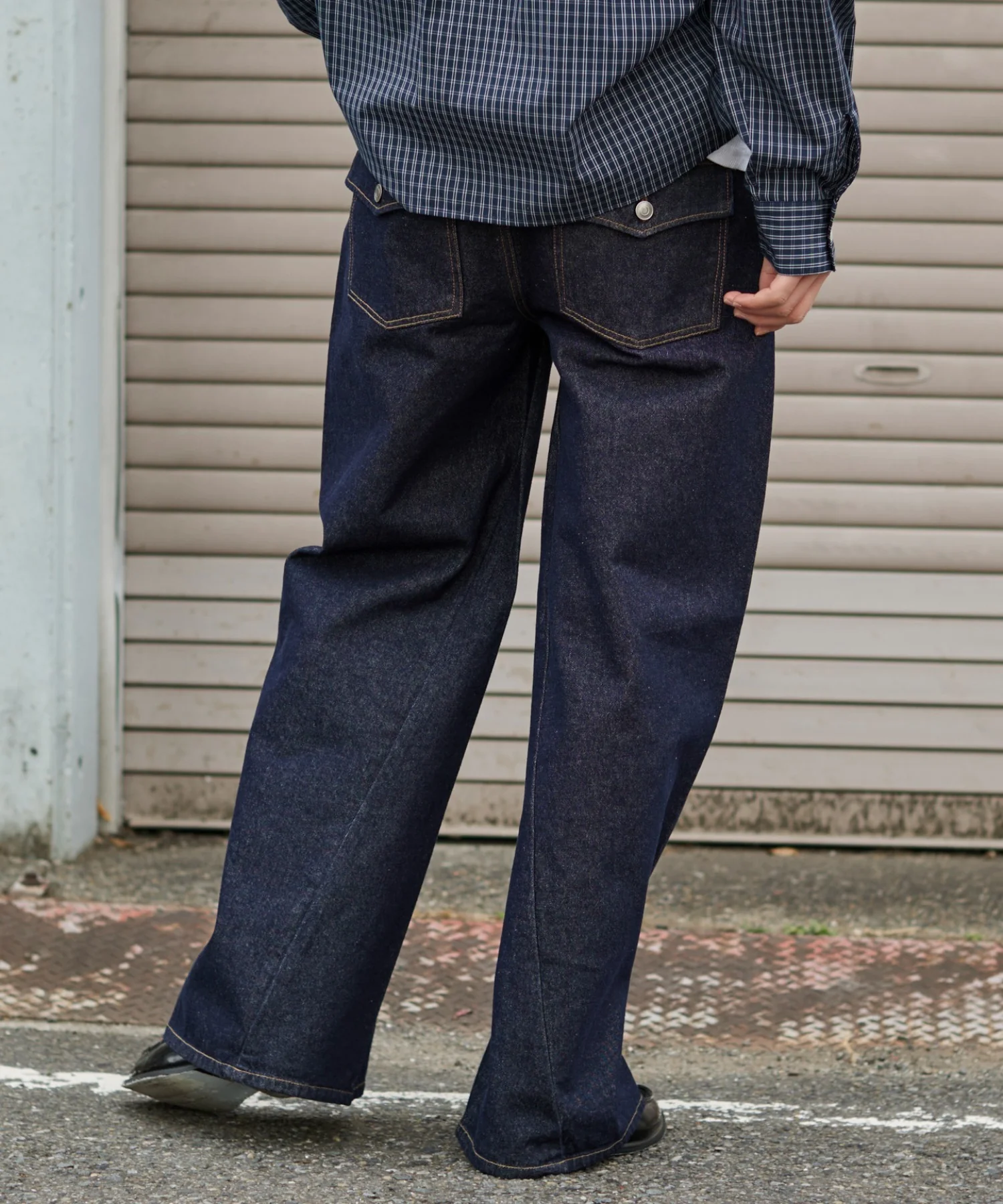 カバーフィットフラップデニムパンツ - Image 13