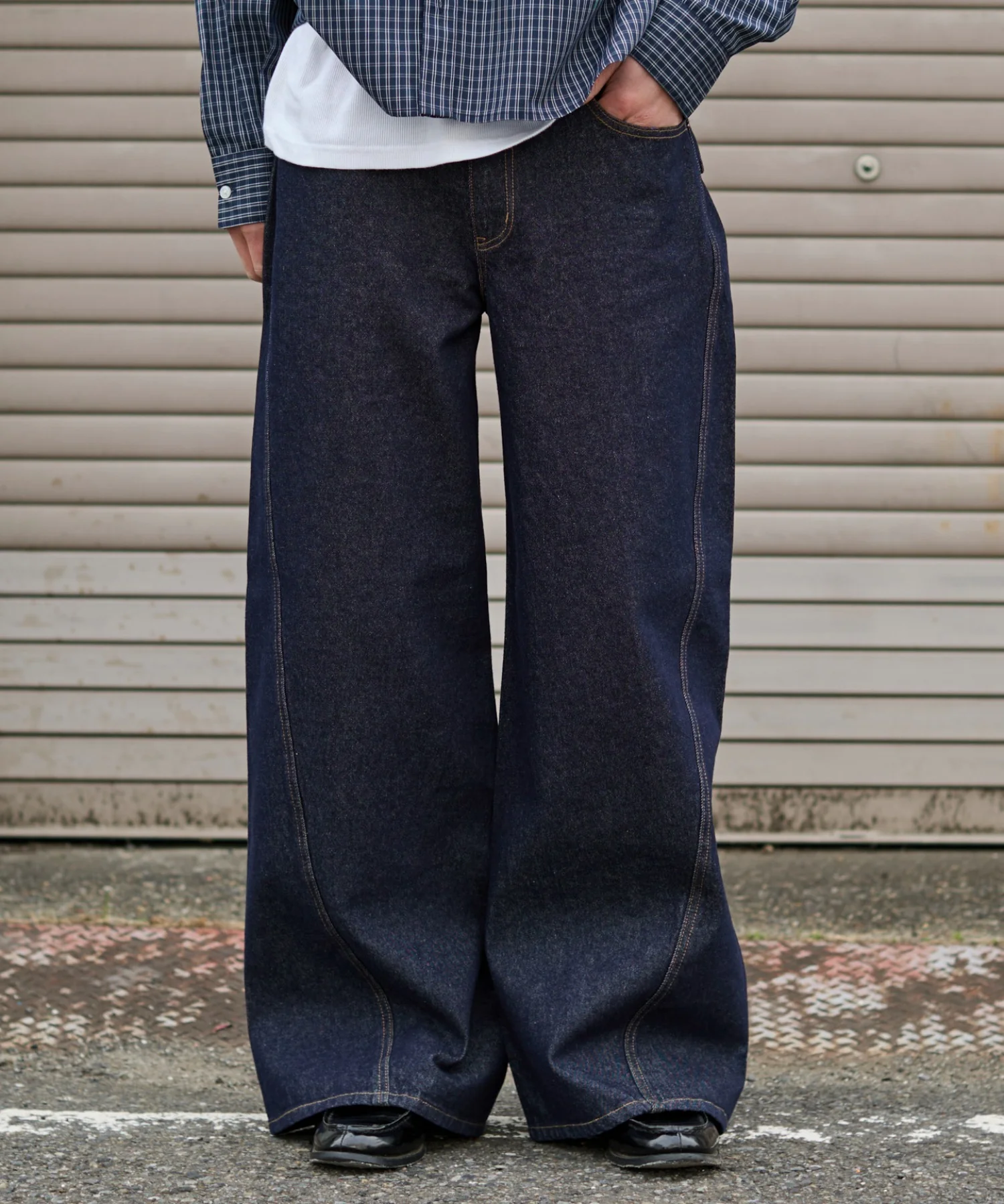 カバーフィットフラップデニムパンツ - Image 16