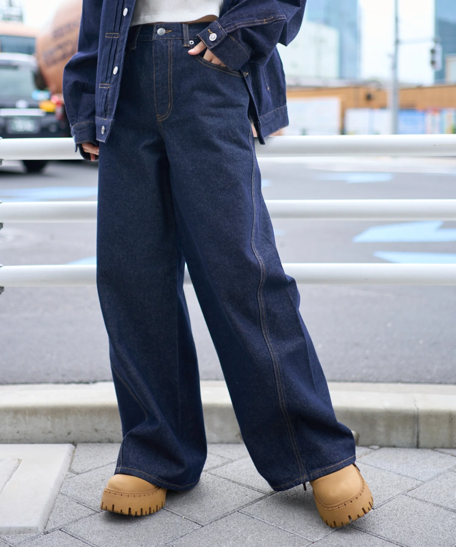 カバーフィットフラップデニムパンツ - Image 23