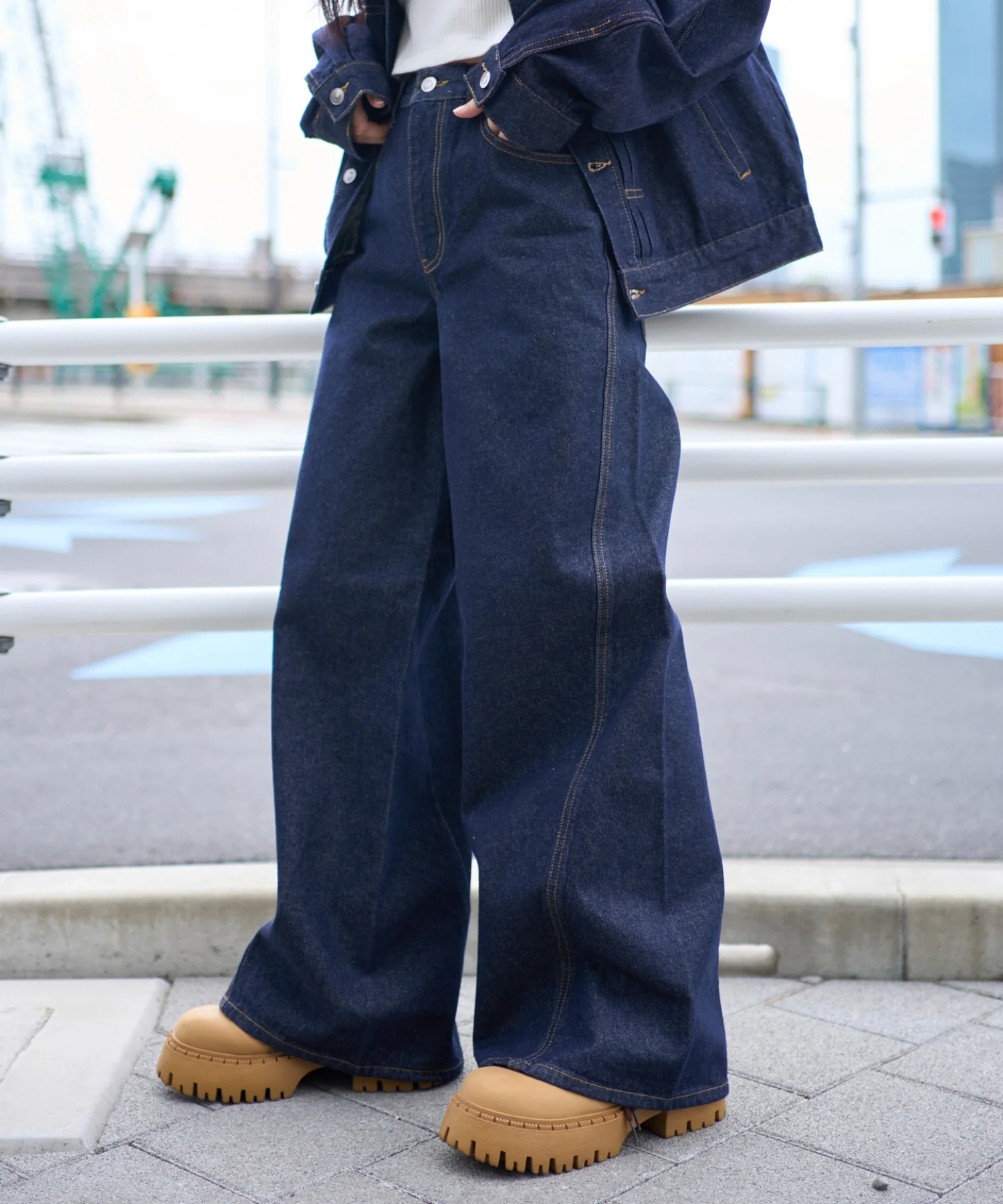 カバーフィットフラップデニムパンツ - Image 24
