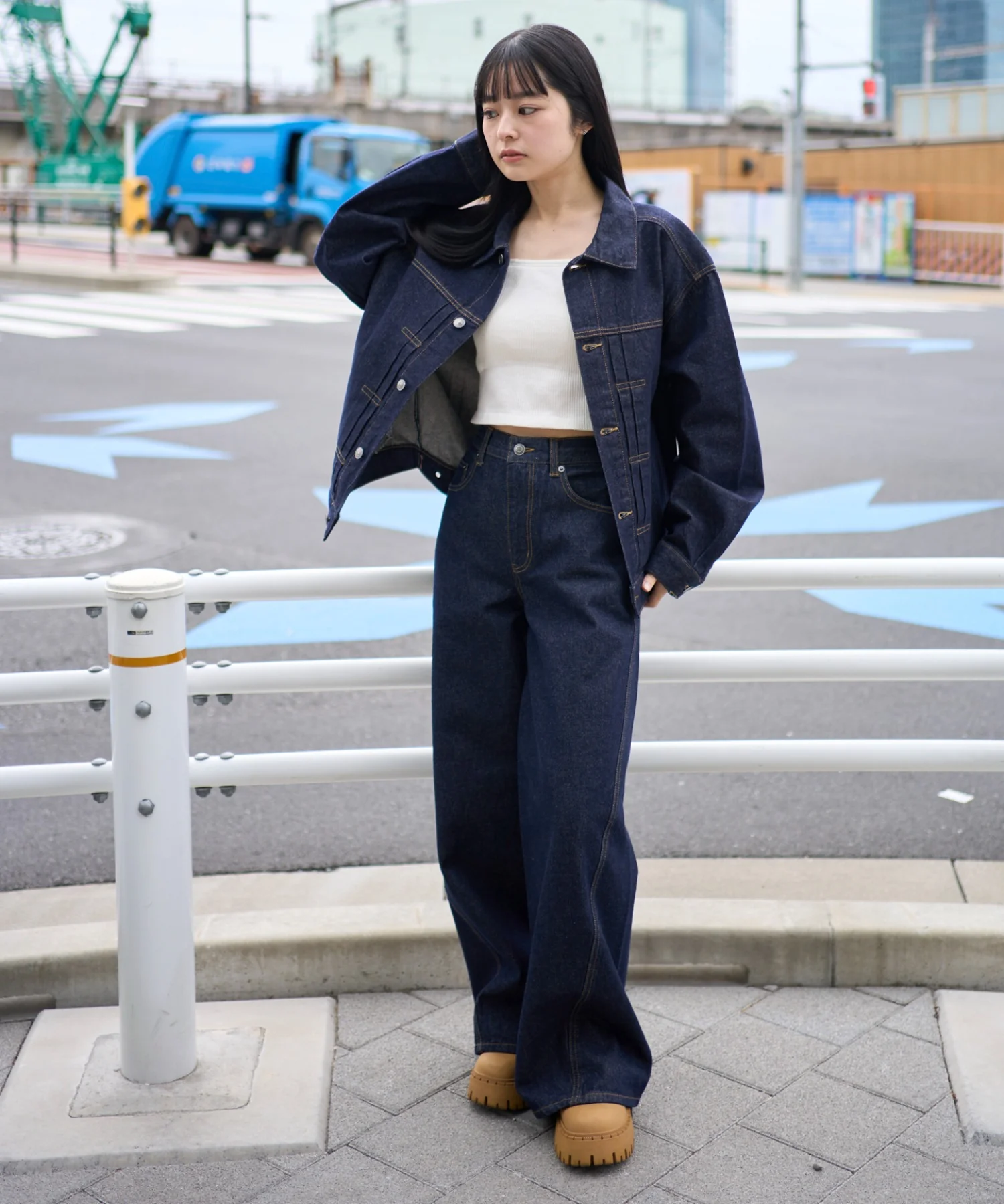 カバーフィットフラップデニムパンツ - Image 25