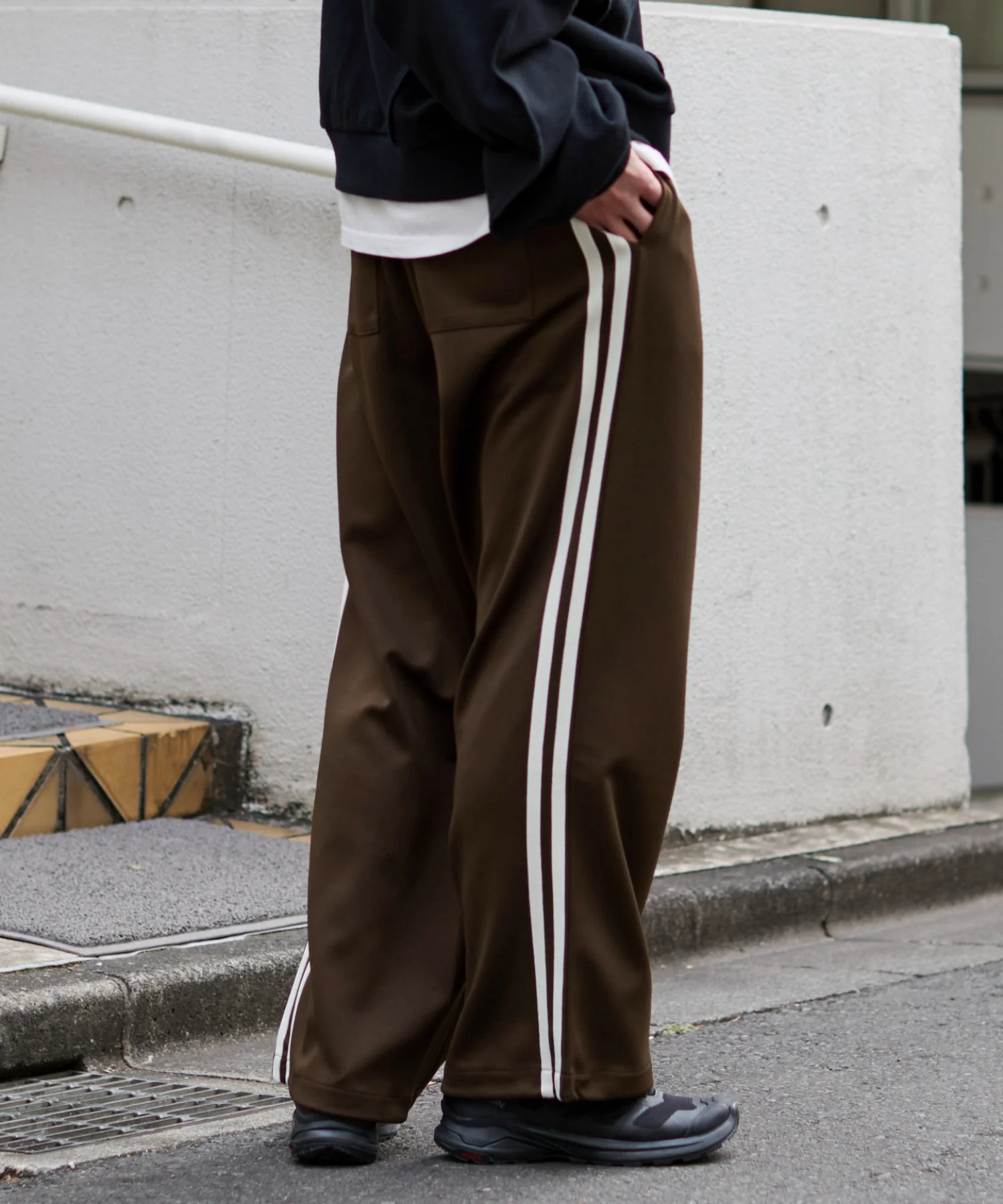 ライントラックパンツ - Image 24