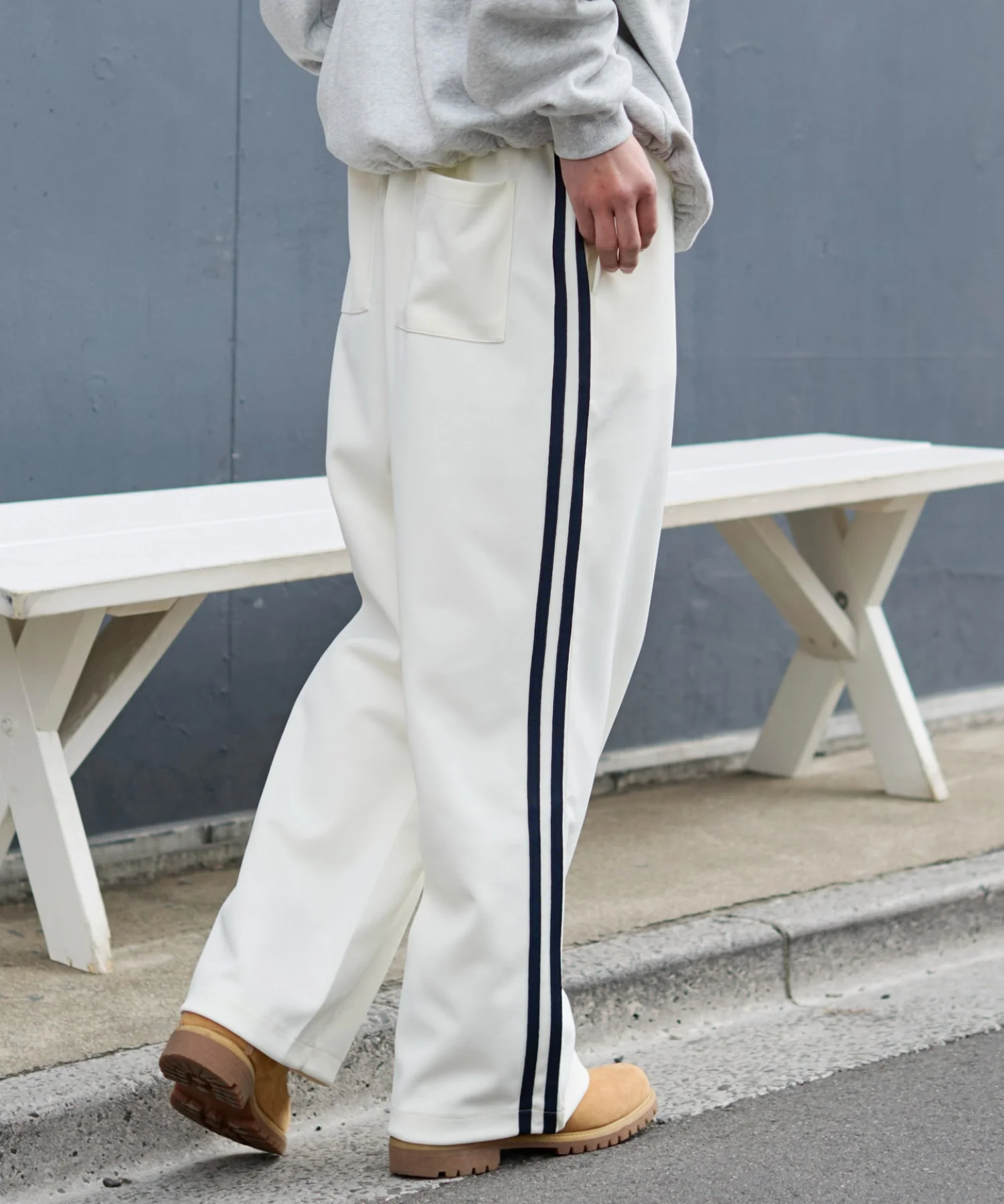 ライントラックパンツ - Image 31