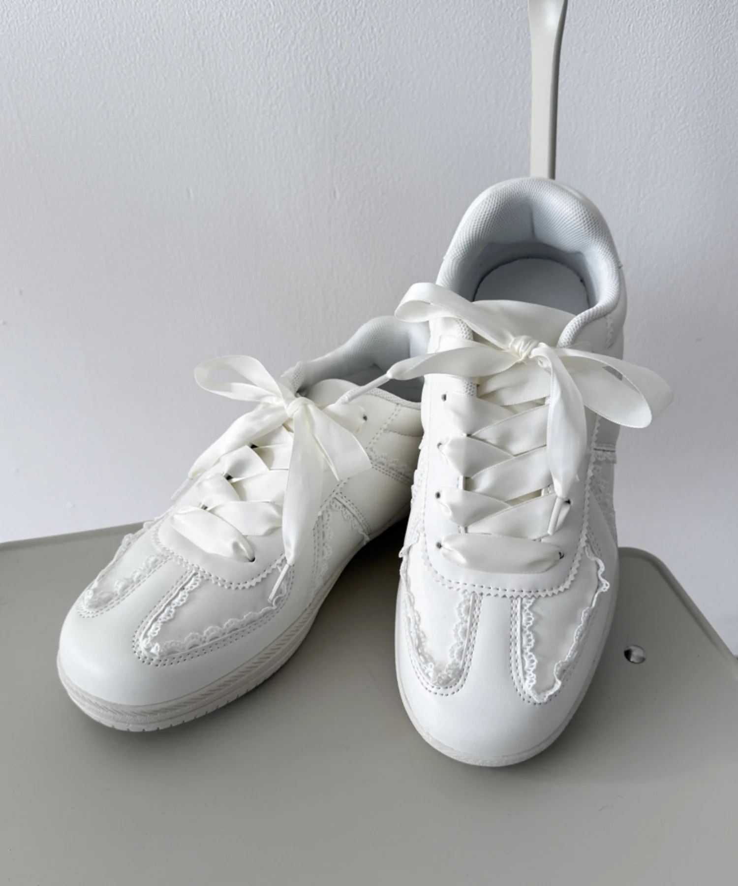 レースローカットスニーカー - Image 15