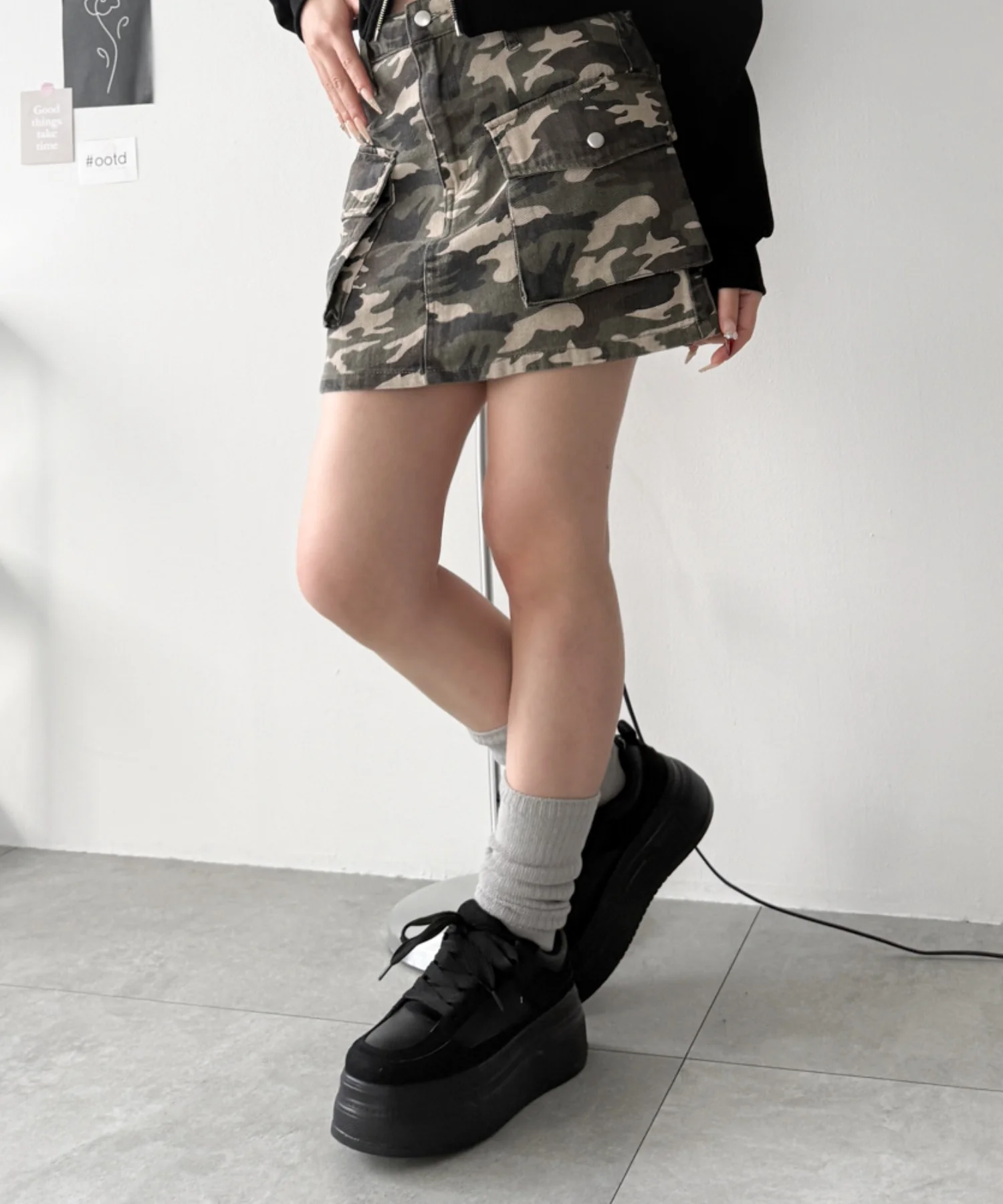 厚底ワイドシューレーススニーカー - Image 14