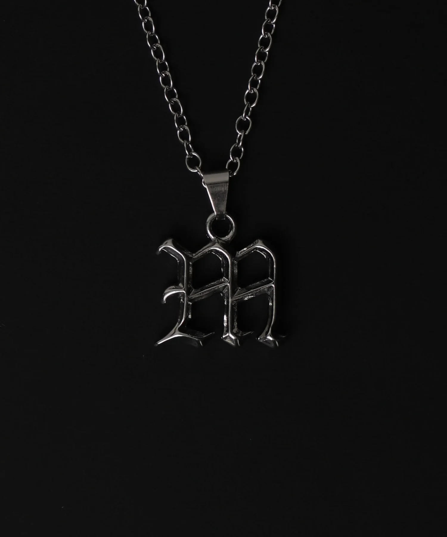 Mイニシャルネックレス - Image 19