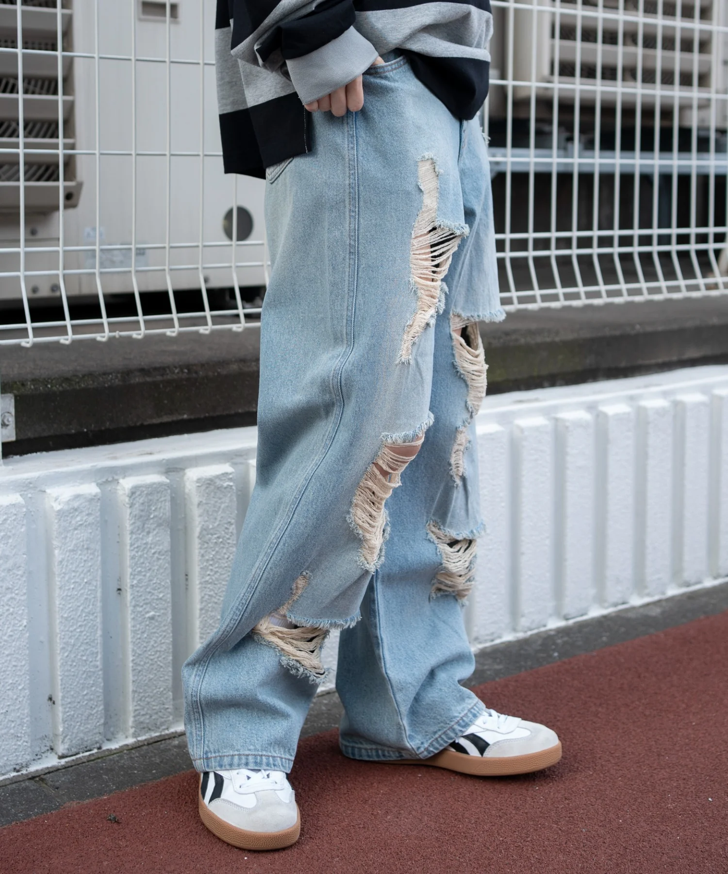 ダメージストレートデニムパンツ - Image 10