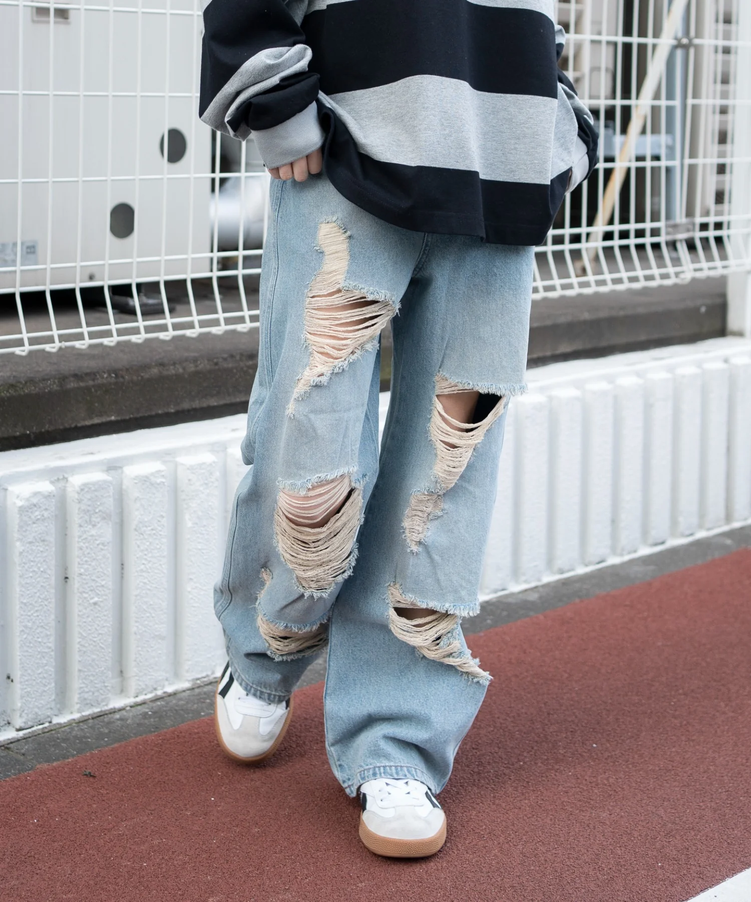 ダメージストレートデニムパンツ - Image 13