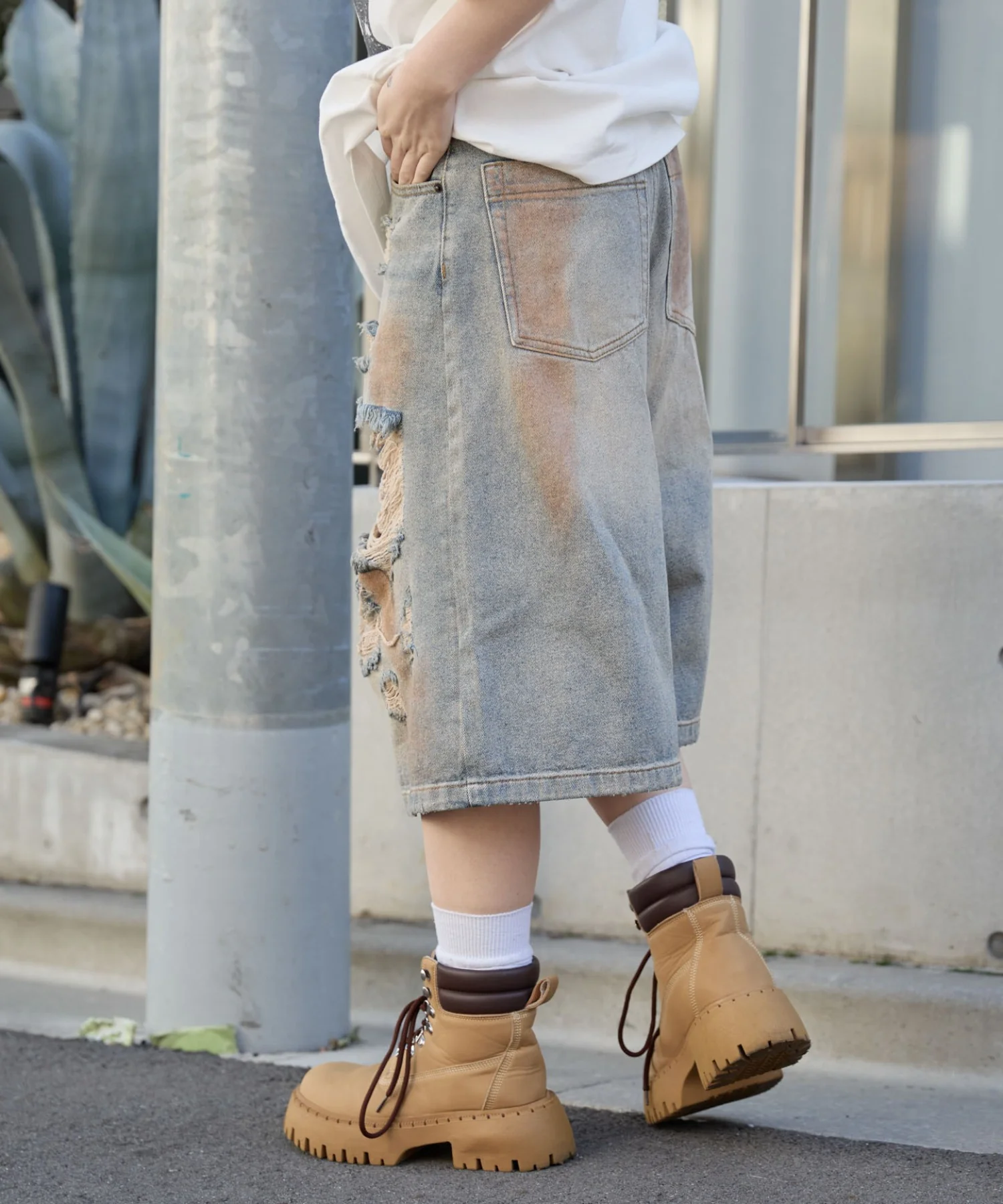 ダメージデニムハーフパンツ - Image 11