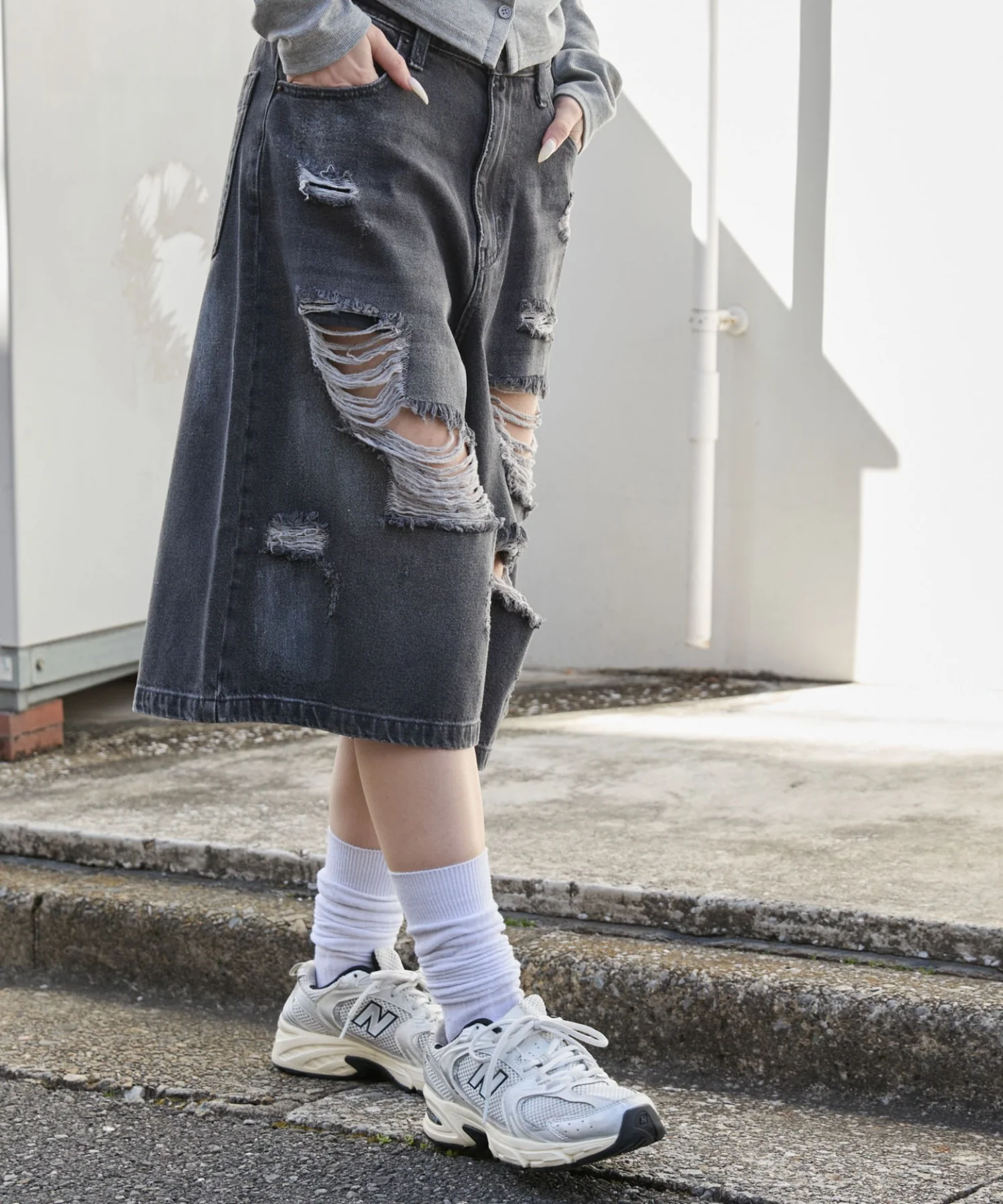 ダメージデニムハーフパンツ - Image 15