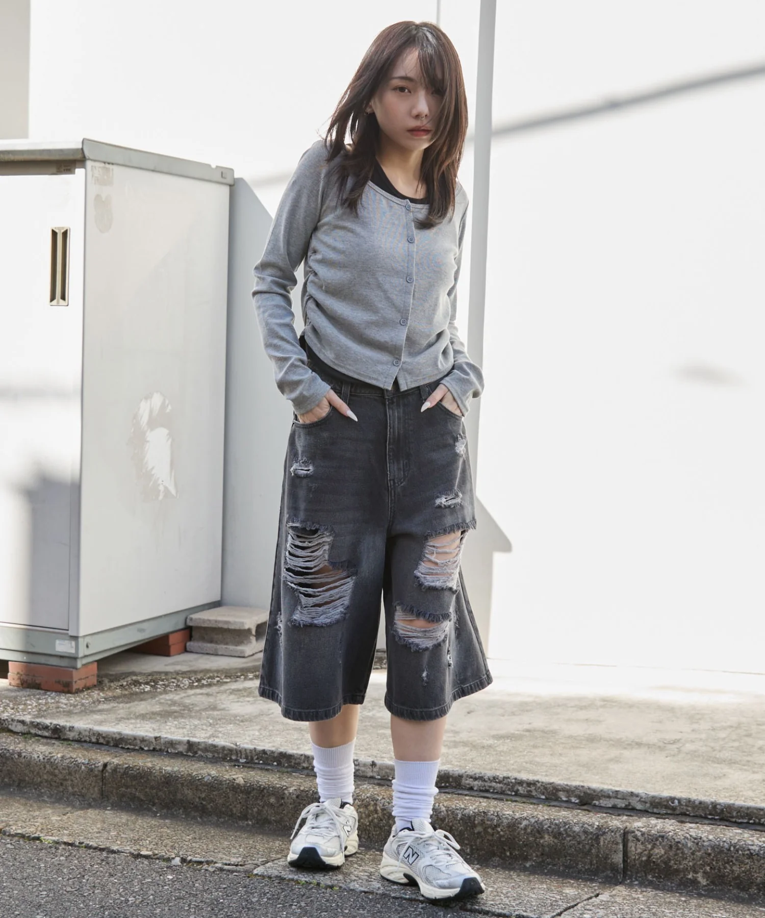 ダメージデニムハーフパンツ - Image 17