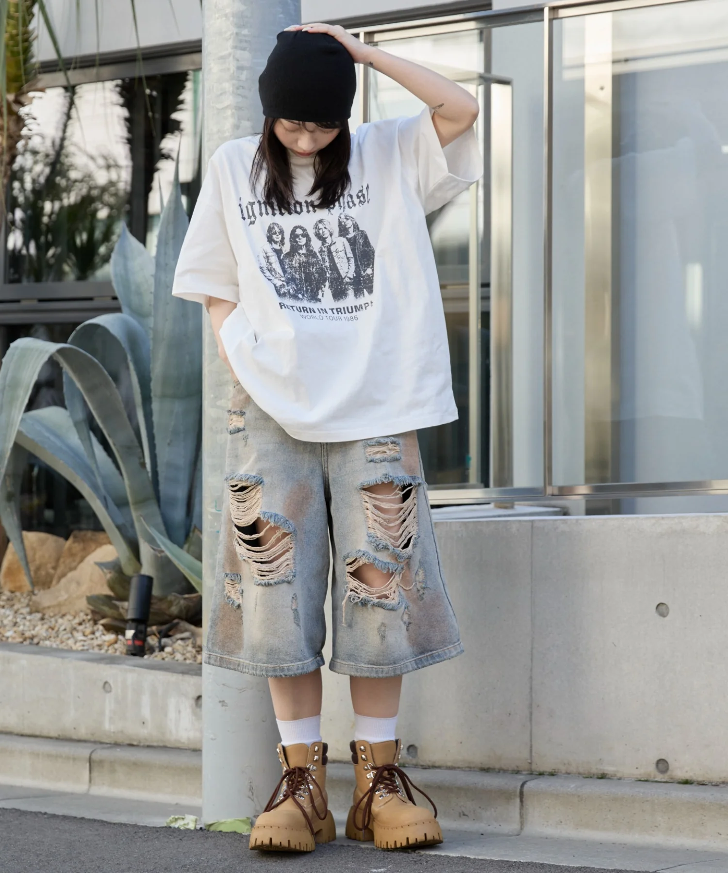 ダメージデニムハーフパンツ - Image 3