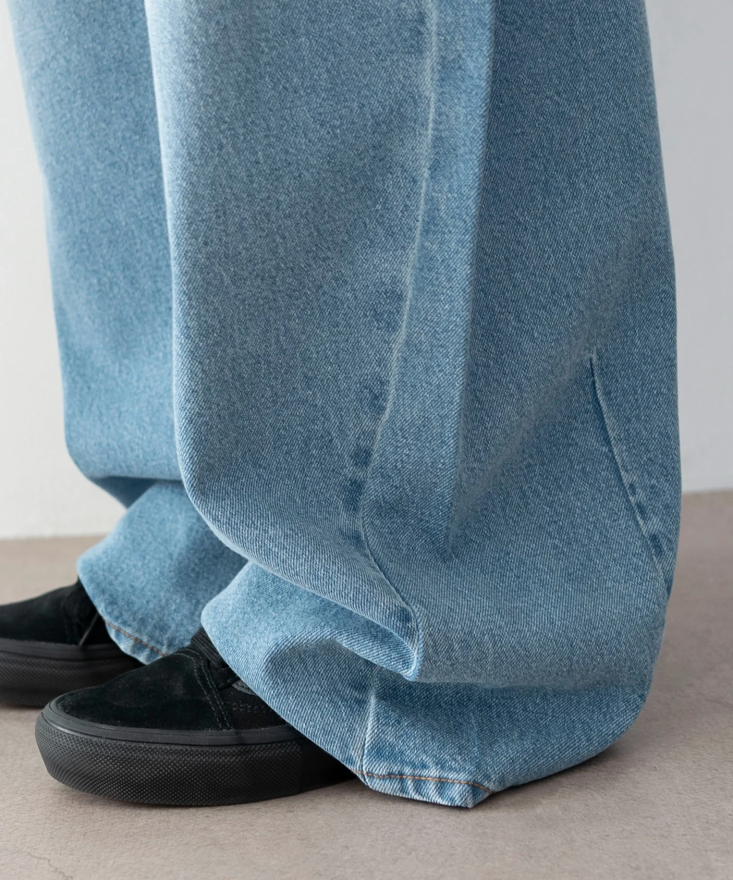 ワイドカーブデニムパンツ - Image 11