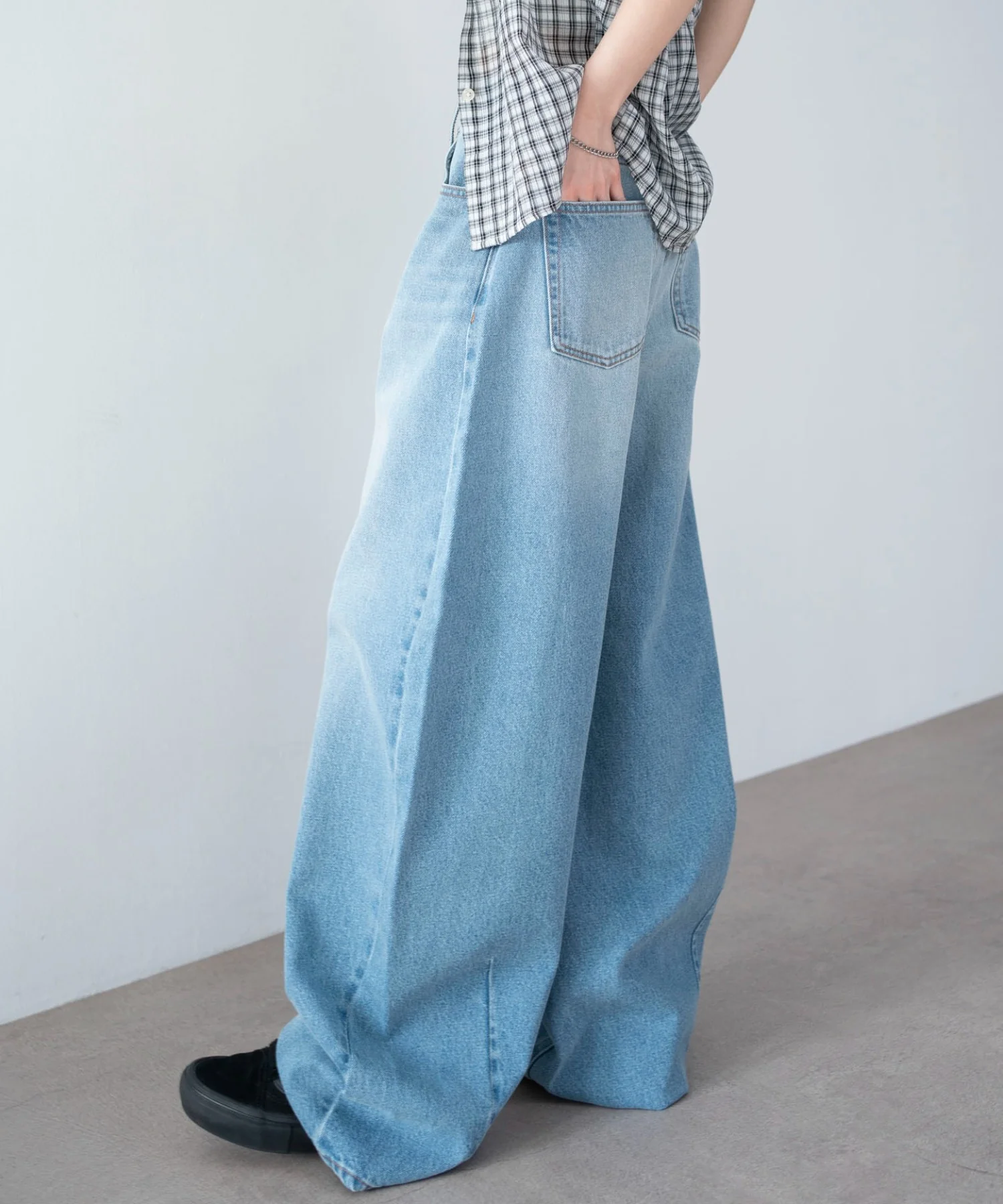 ワイドカーブデニムパンツ - Image 16