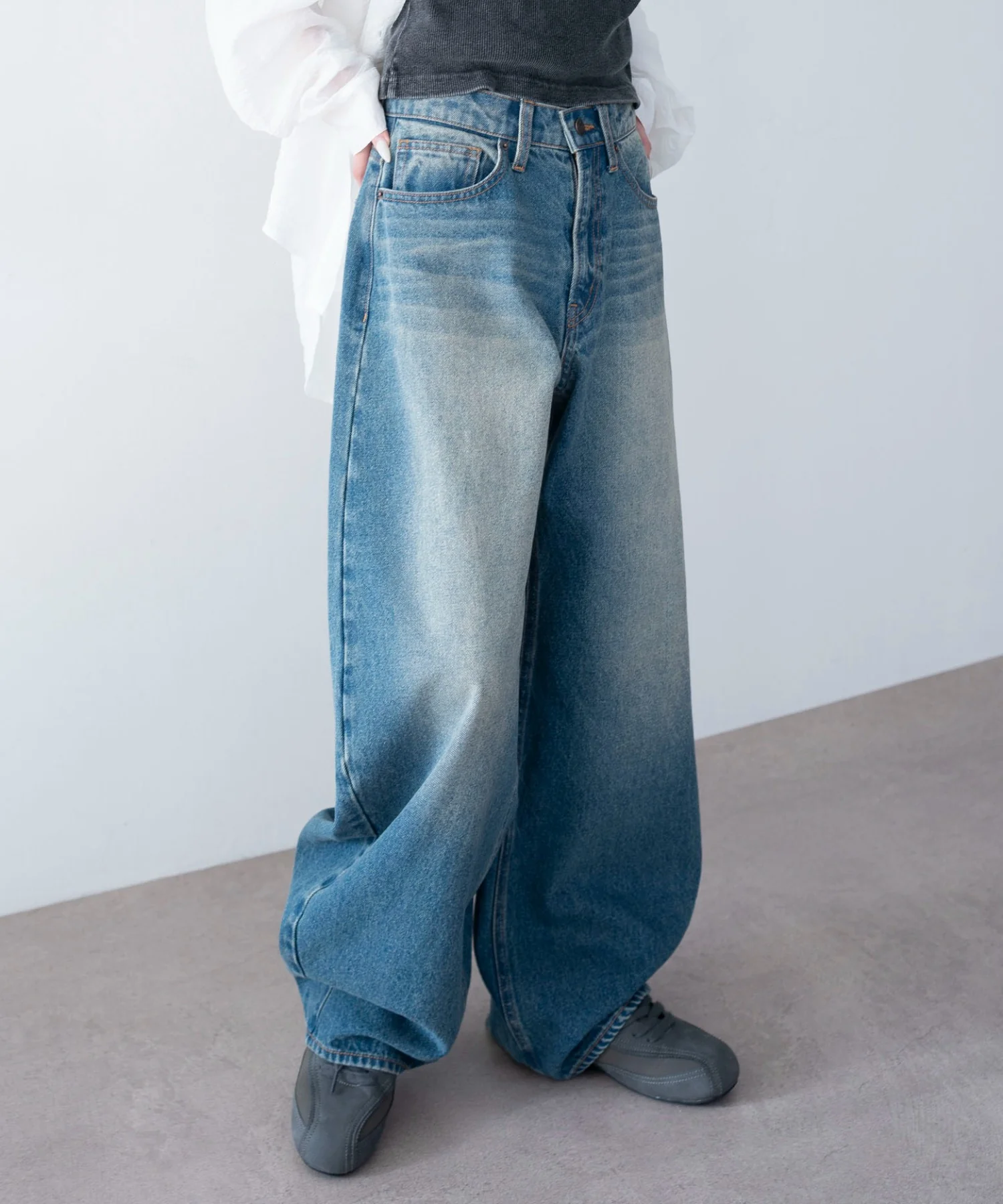 ワイドカーブデニムパンツ - Image 18