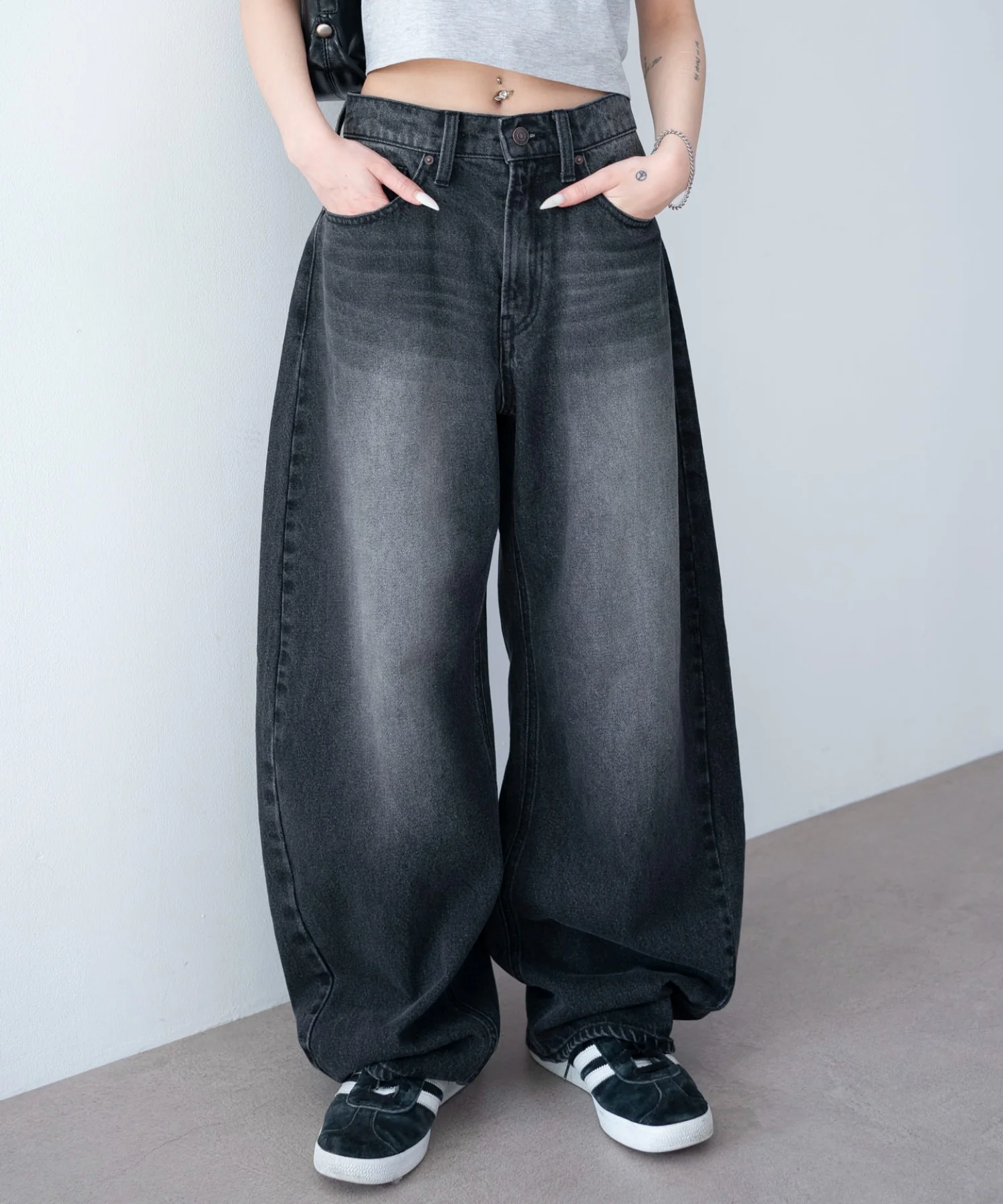 ワイドカーブデニムパンツ - Image 24