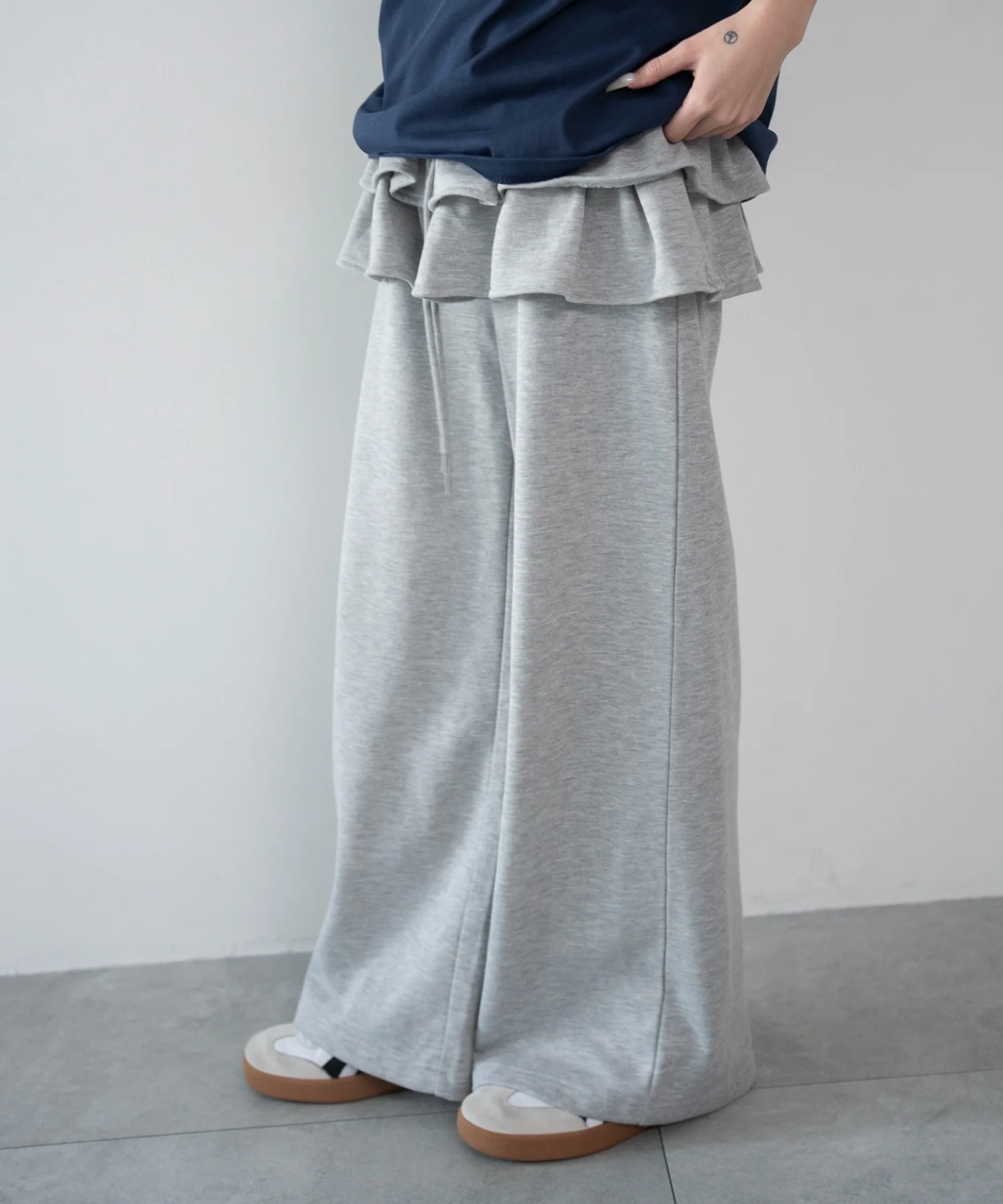 レイヤードデザインスウェットパンツ - Image 10