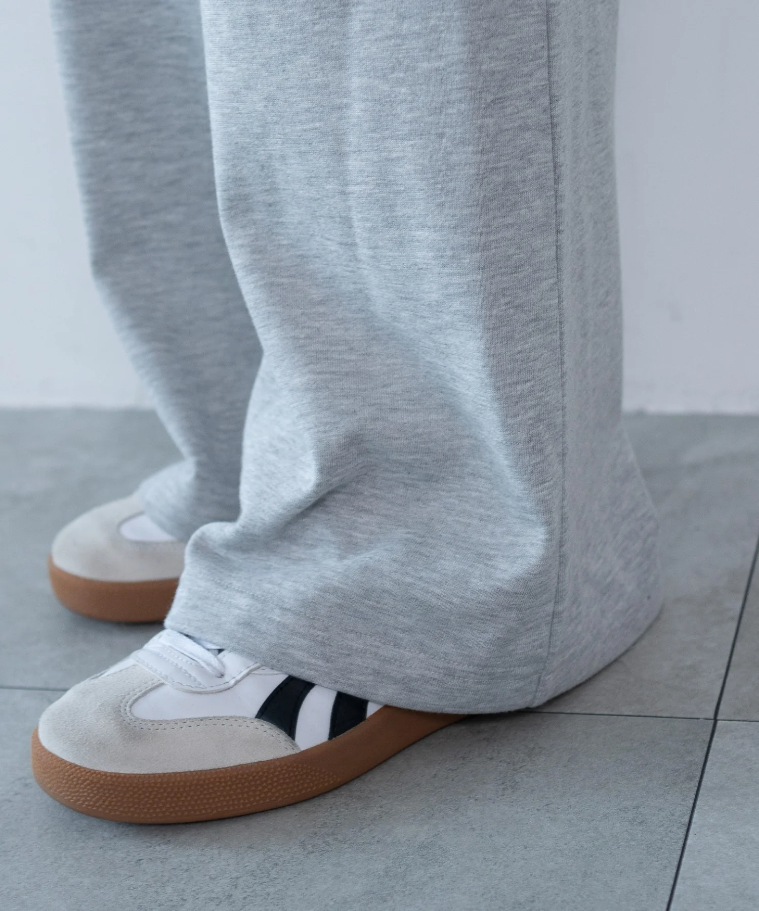 レイヤードデザインスウェットパンツ - Image 5