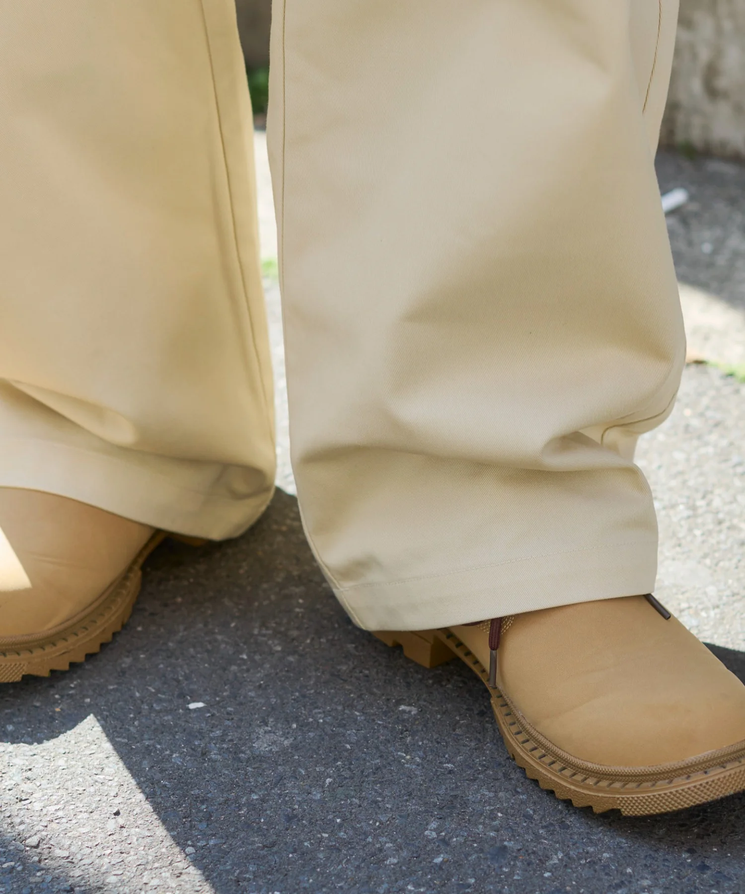 キーチャーム付きチノカーブパンツ - Image 7